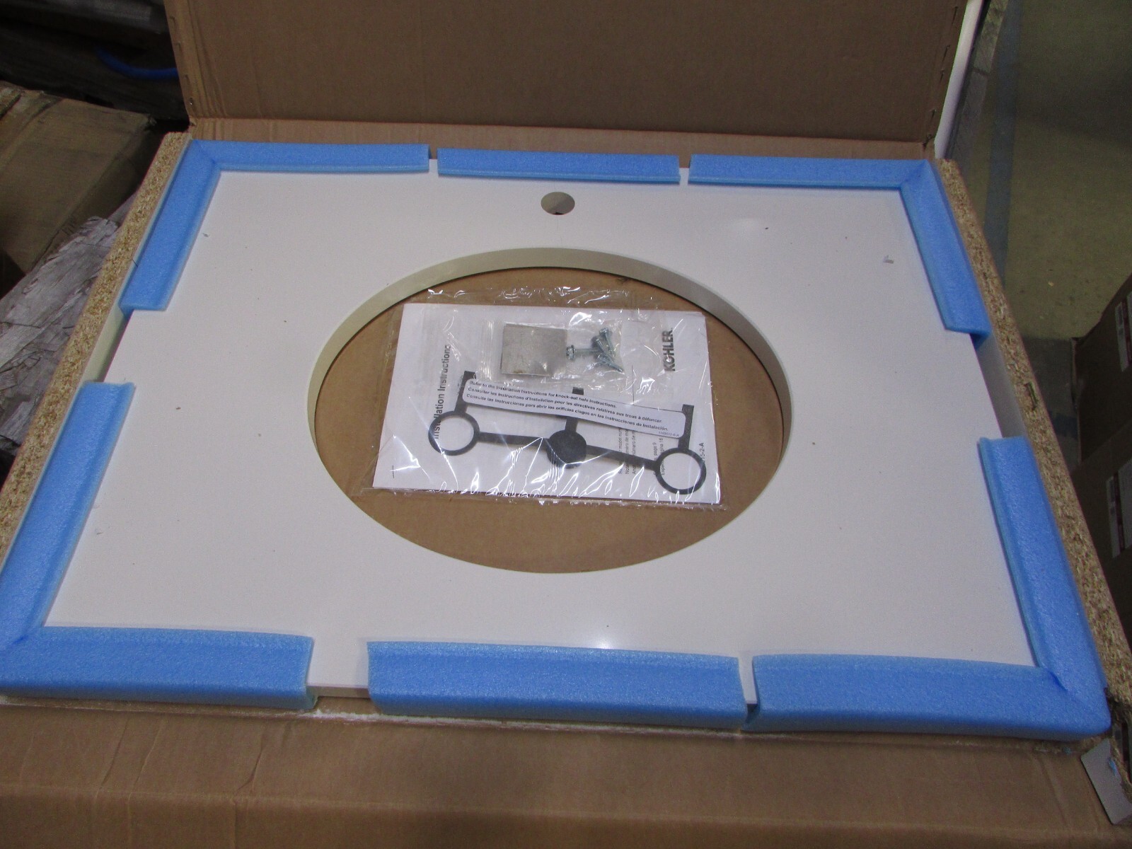 Kohler 28249-MMW – Silestone 31″ quartz vanity top w/ oval, 1-hole – Miami White
