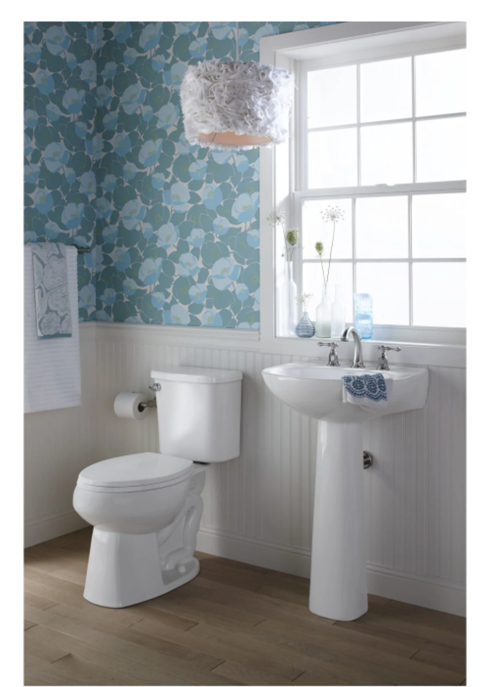 Sterling Sacramento 21-1/4″ Pedestal Bathroom Sink 3-Hole with Base