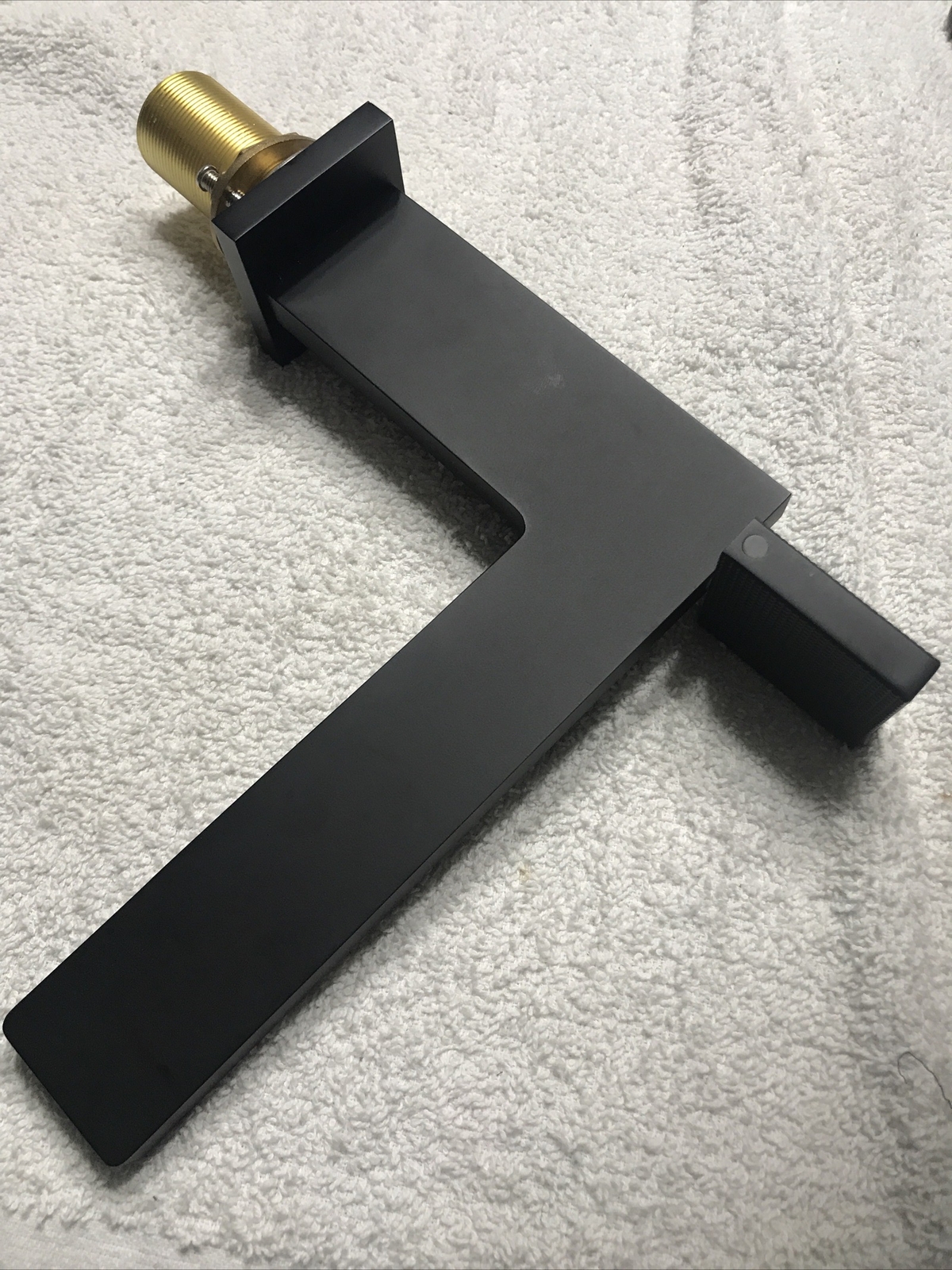 House Rises Single Handle , One Hole For Vanity Lavatory Matte Black