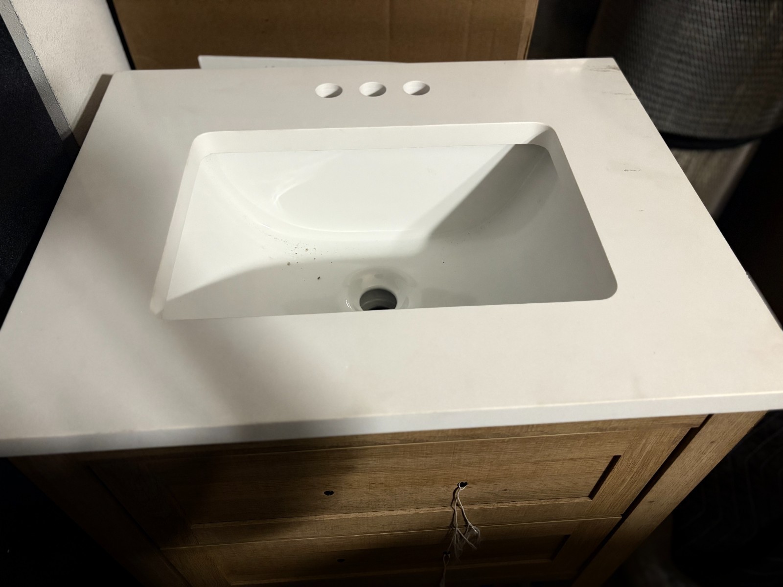 Brand New Oak Color Bathroom Vanity w/ Square Top Mount Sink 24’W 19’D 34′ Tall