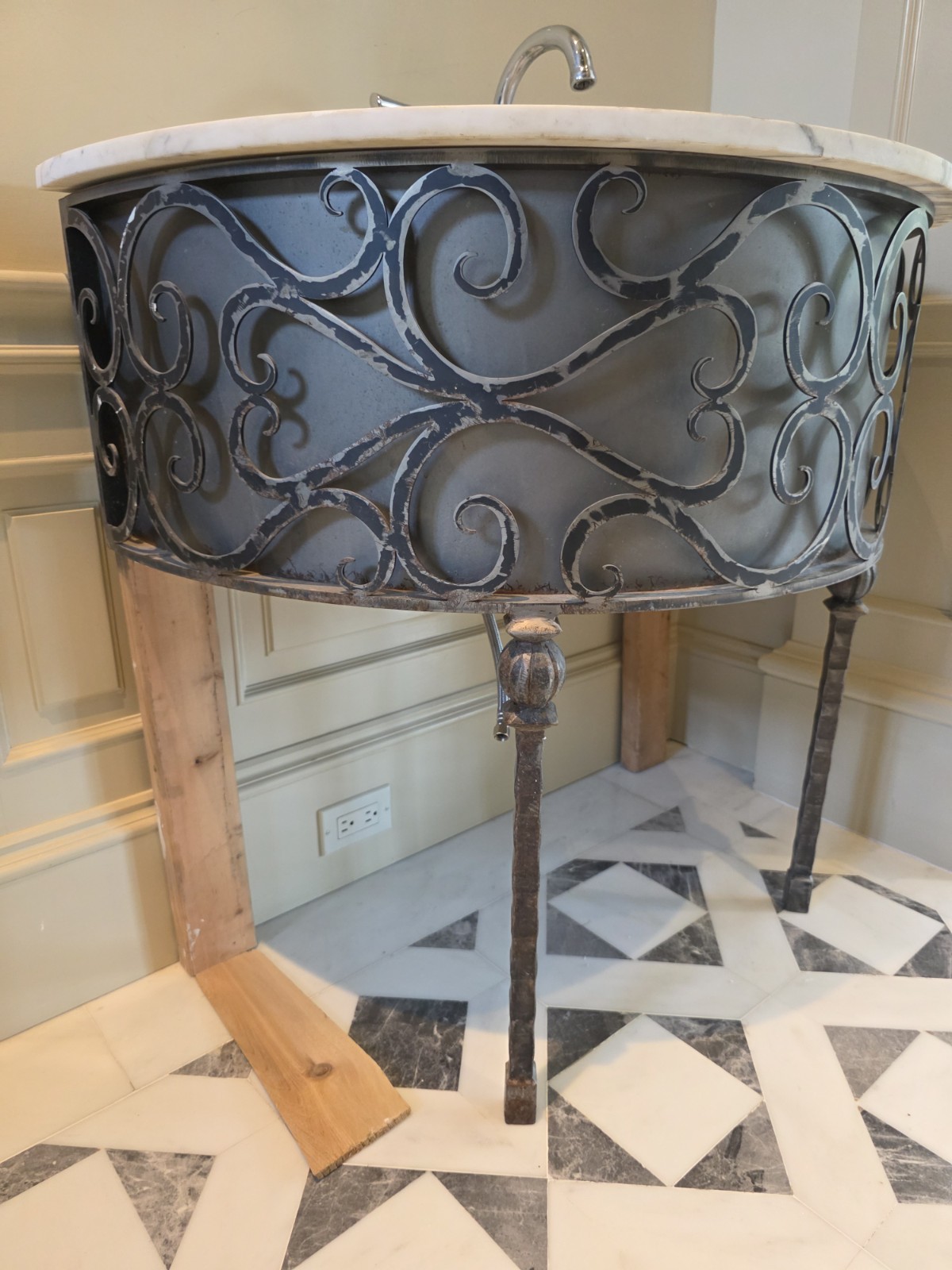 Wrought Iron Powder Room Bathroom Console Vanity With Marble Top
