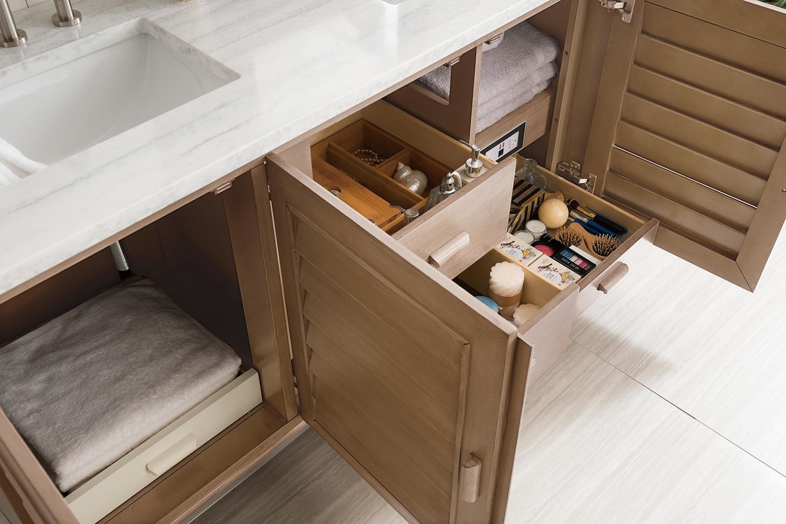 James Martin Vanities 620-V60D-3ENC Portland 60″ – Wood