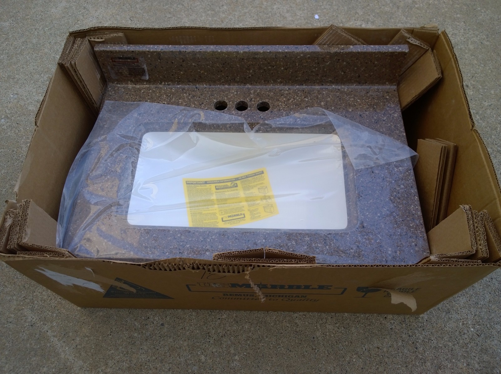 NIB Nice Premium Bathroom Vanity CULTURED GRANITE TOP & CERAMIC SINK 28″x17″