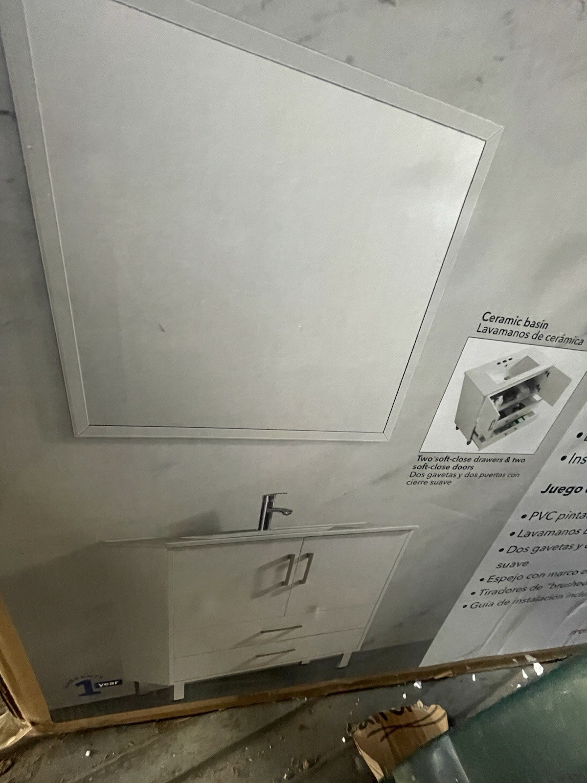 32in 2 Door 2 Drawer Vanity Cabinet With mirror