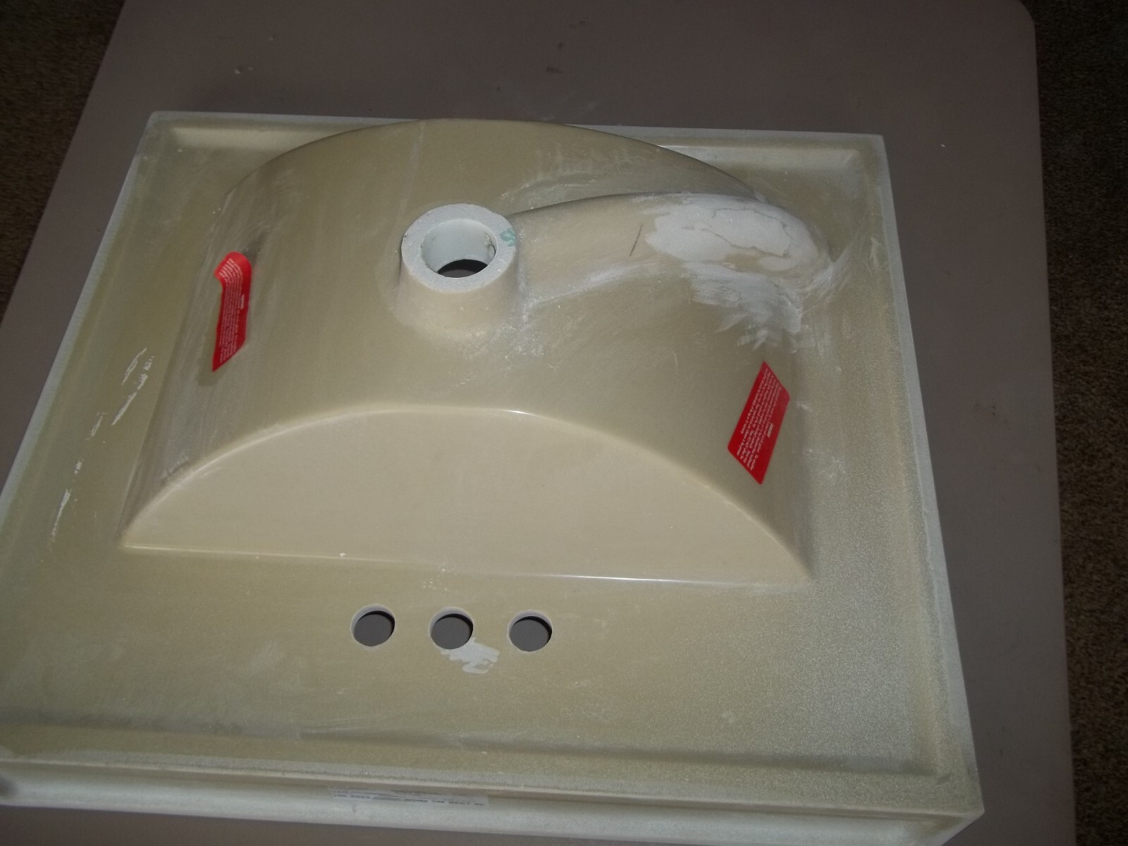 Cotton White 25″x22″ Cultured Marble Vanity Top With Backsplash