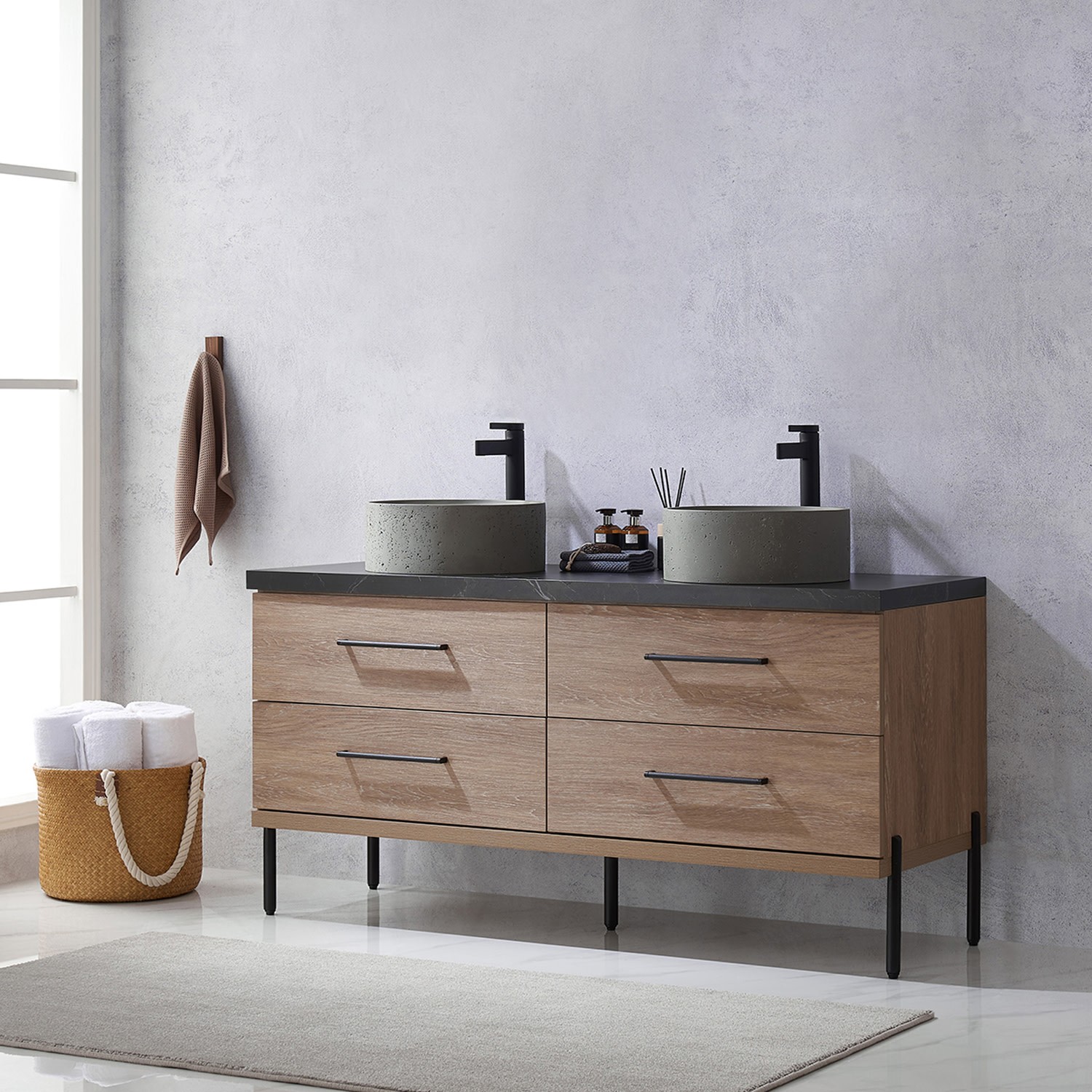 Miseno MV-NM-705160R Trento 60″ – North American Oak / Black