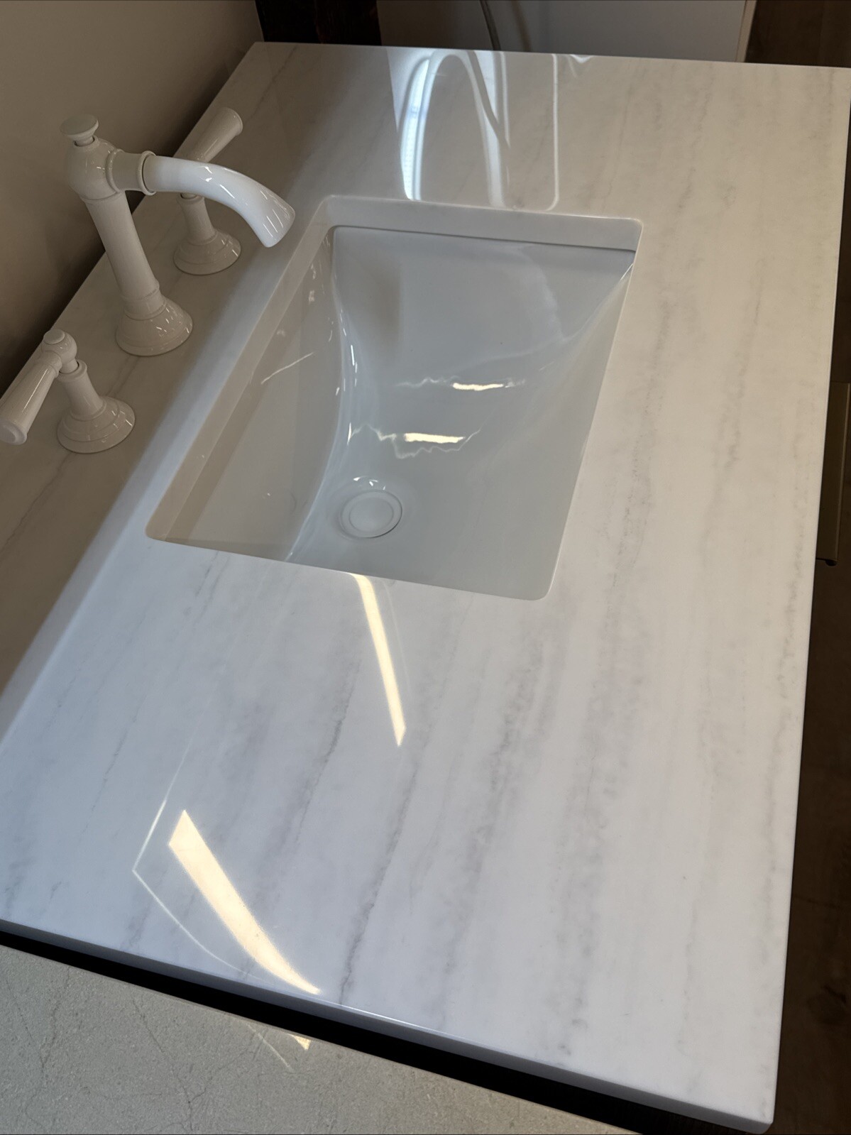 James Martin 36″ Ash Vanity Set Quartz Top Three Hole White Newport Faucet