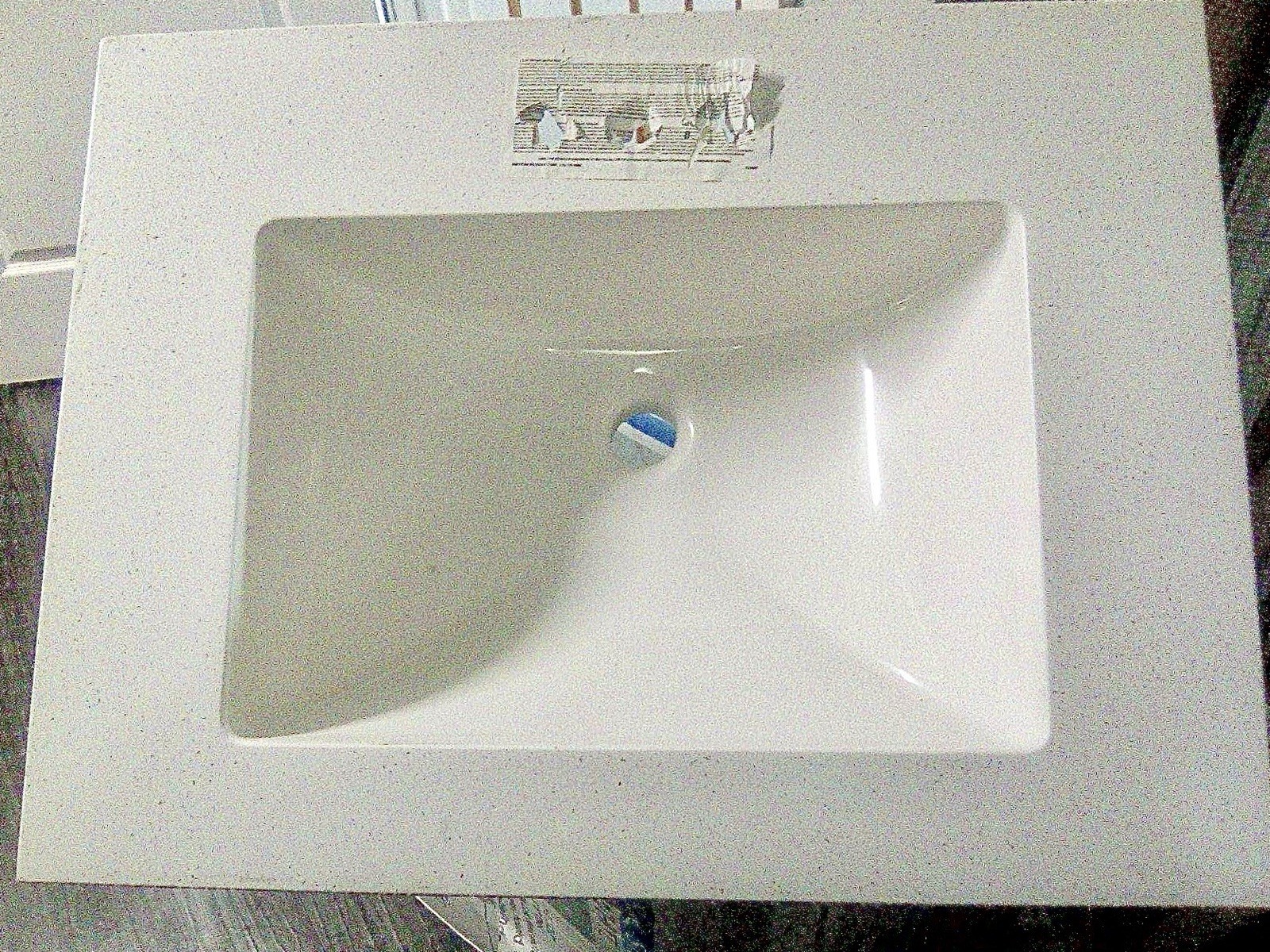 RSI Home Products Vanity Top 18.5″ x 24.5″ Arctic White BP925-ARC3X. Open Box