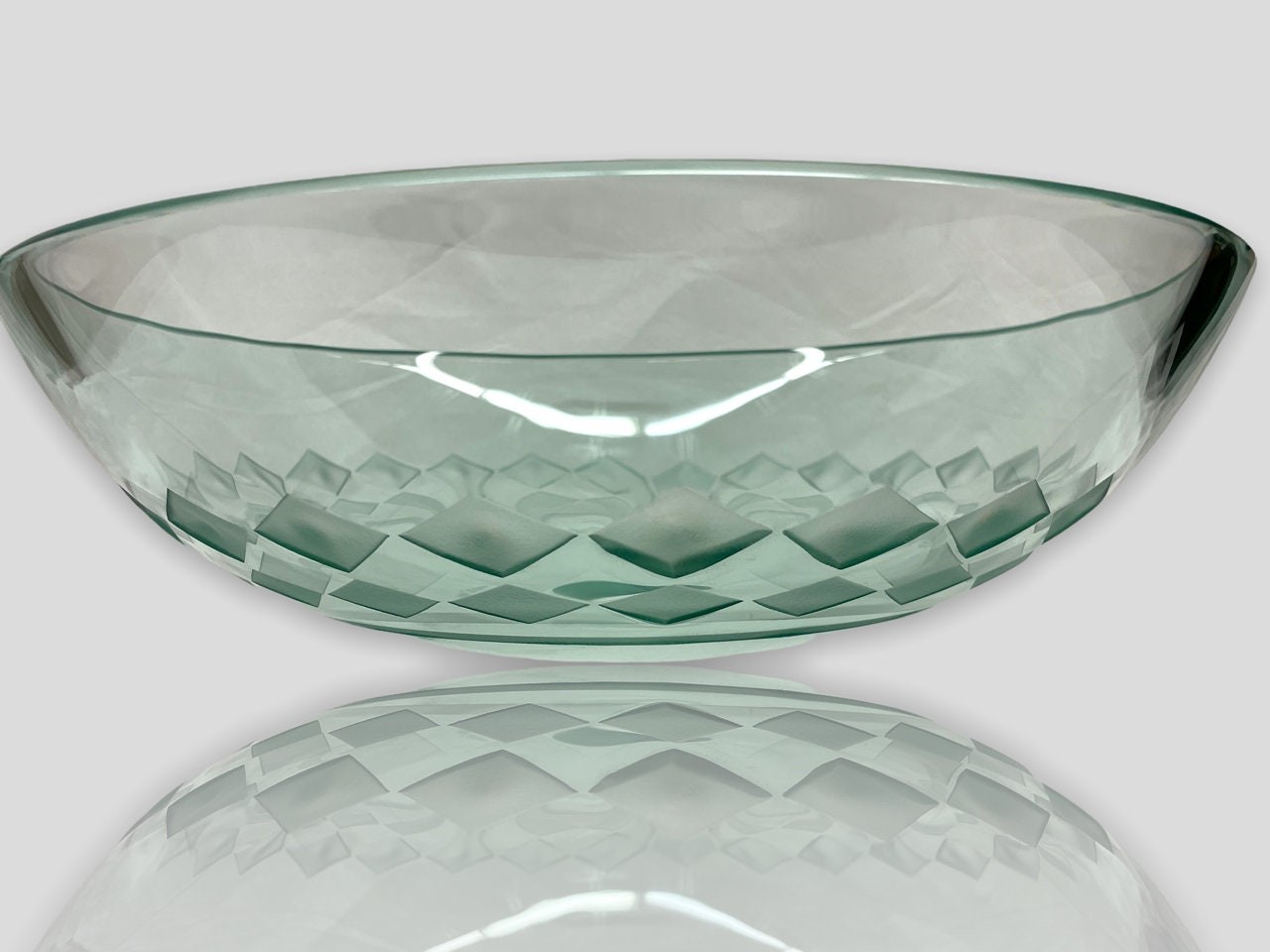 Elegant Bathrom vanity small tempered glass vessel sink with unique pattern