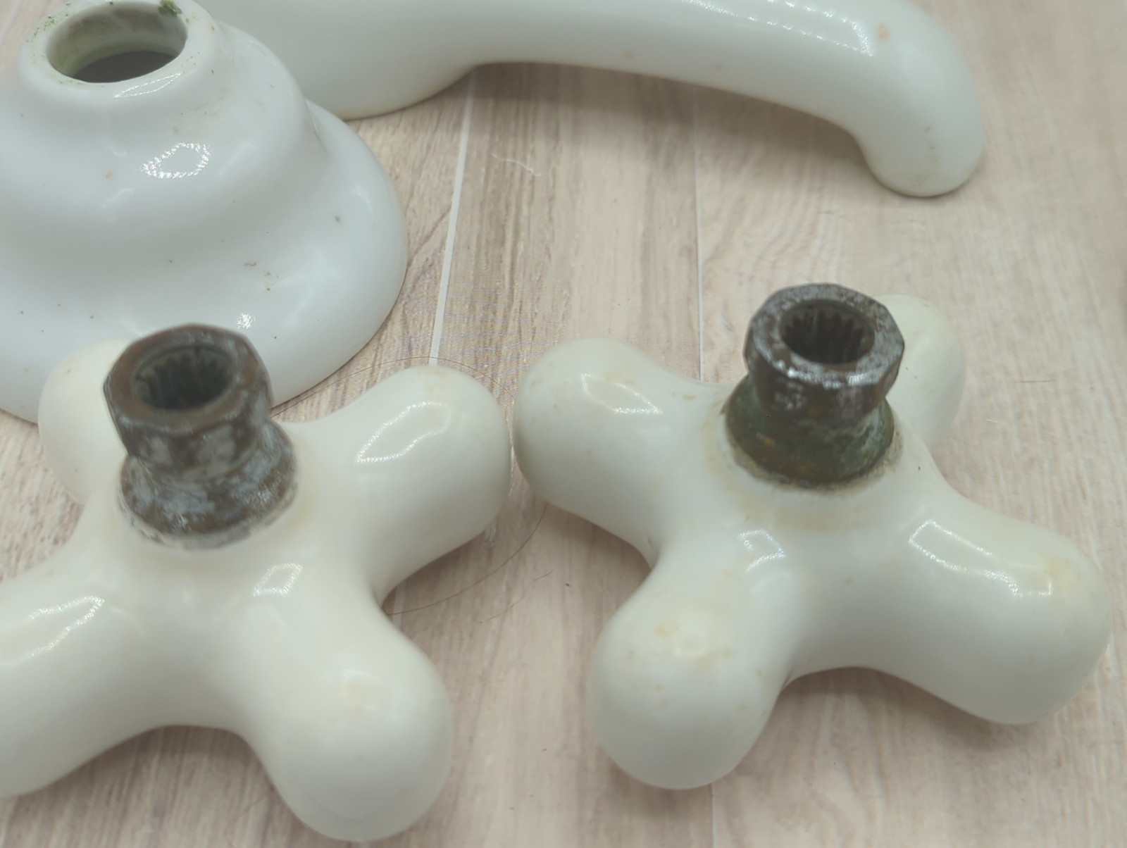 Antique Porcelain Bathroom Fixtures Deco knobs Ceramic lot