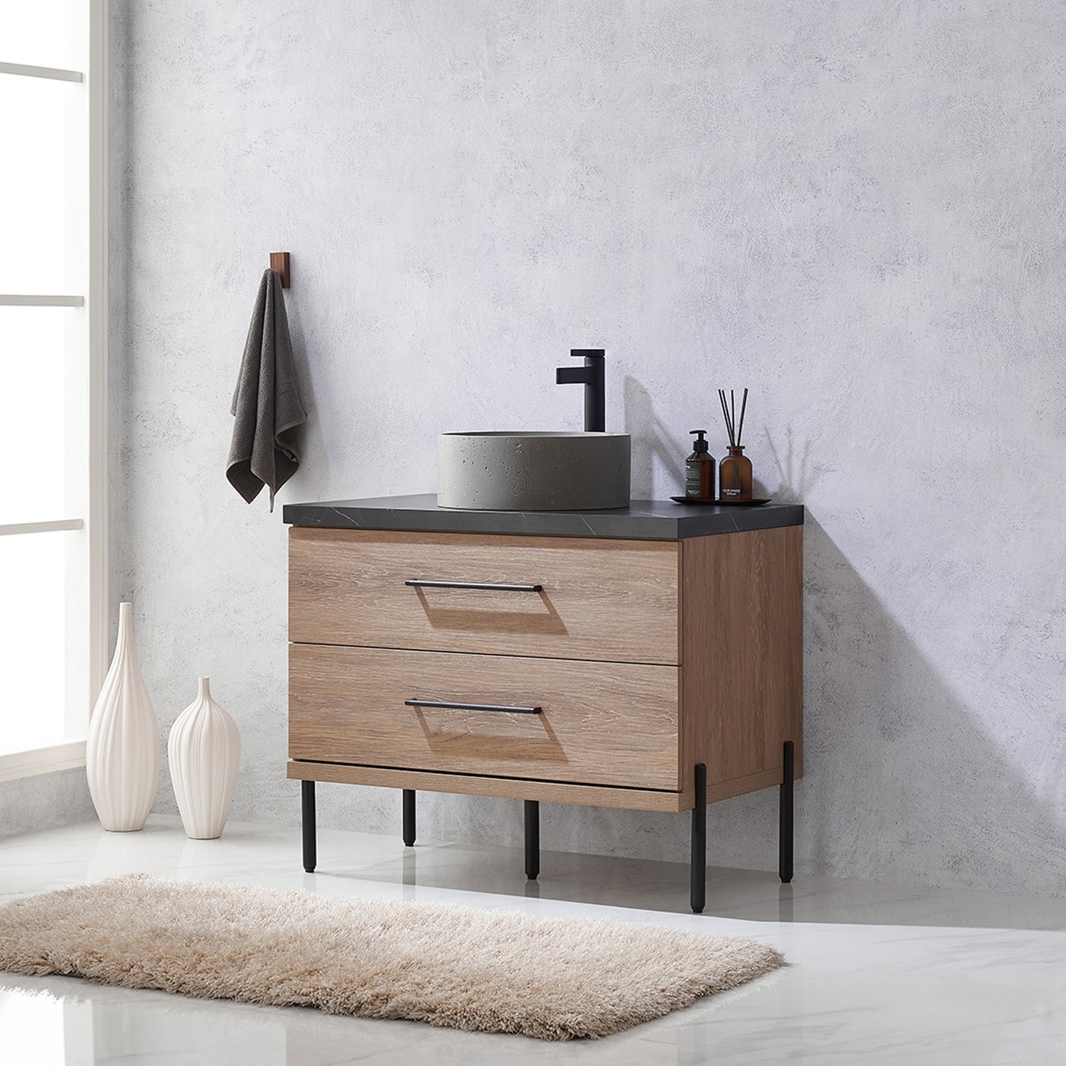 Miseno MV-NM-705136R Trento 36″ – North American Oak / Black