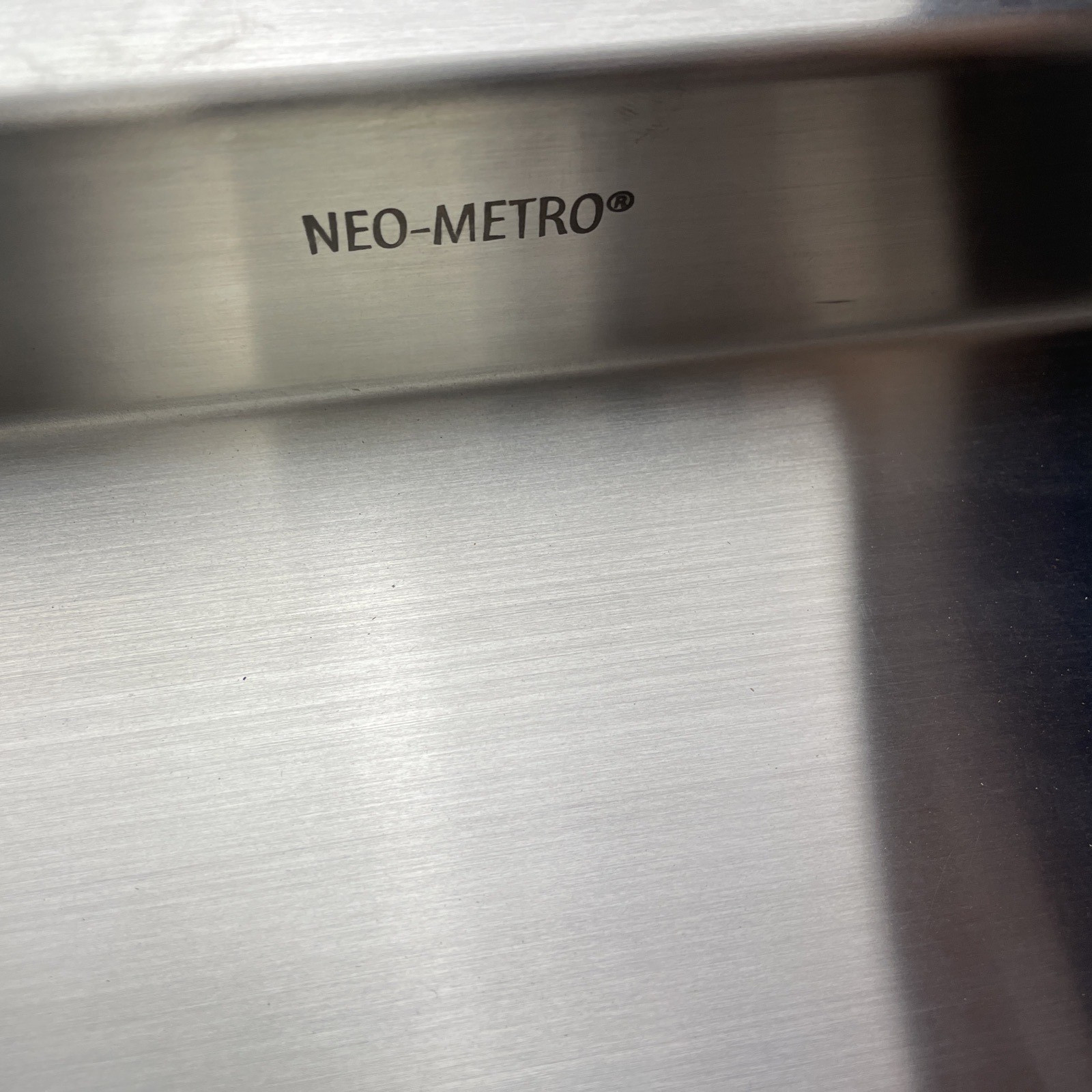 NEO METRO Collection Shallow EBB Basin 38″ x 16″ Under-Mount Sink Stainless