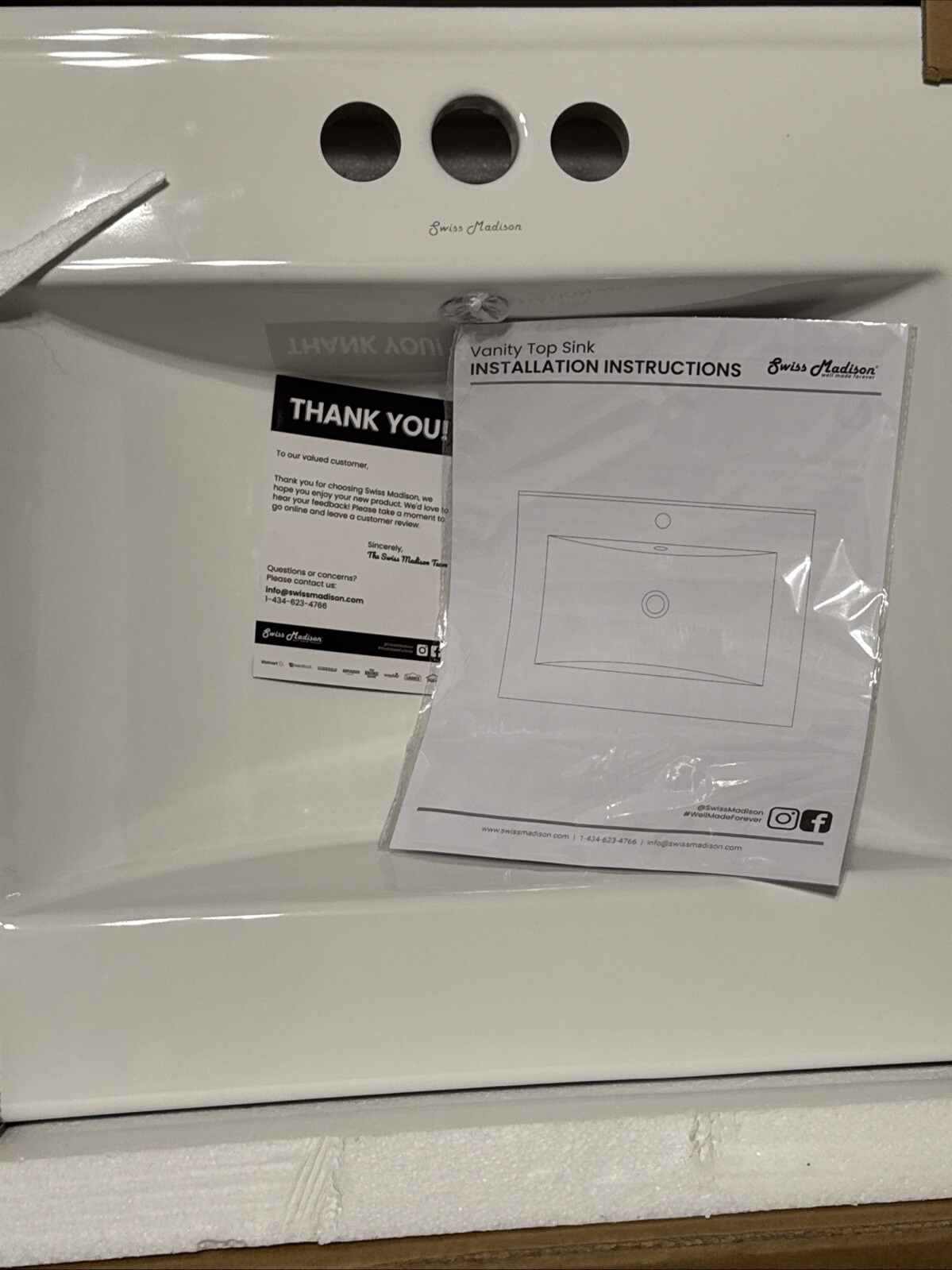 Swiss Madison 24 in. Ceramic Vanity Top with 3-Faucet Holes with White Basin