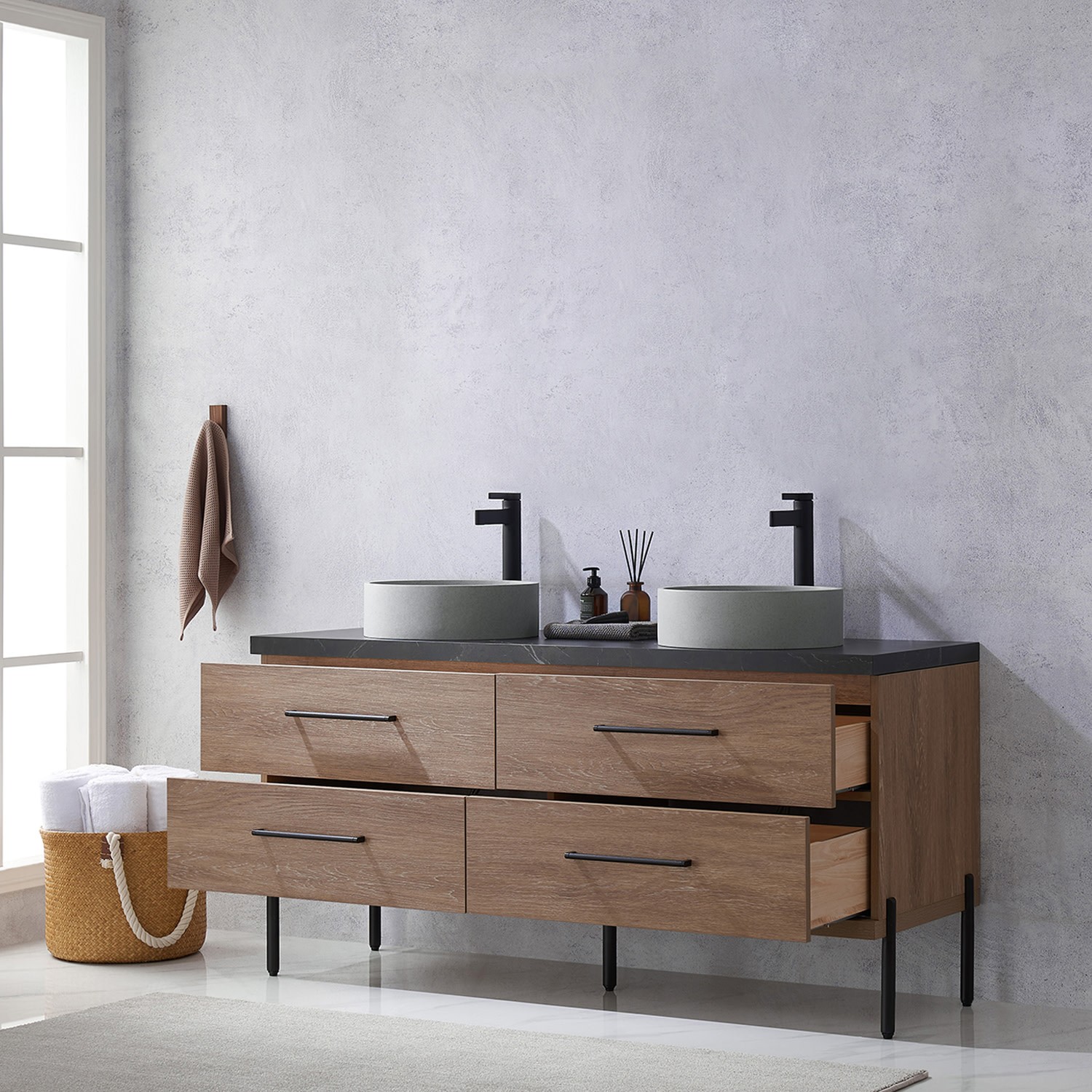 Miseno MV-NM-705160C Trento 60″ – North American Oak / Black