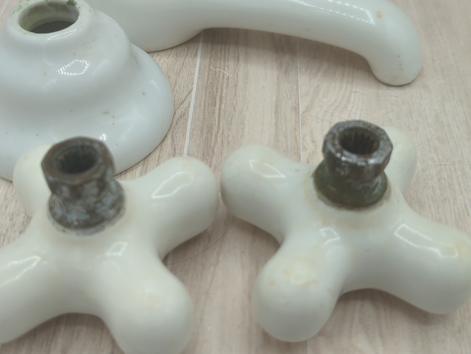 Antique Porcelain Bathroom Fixtures Deco knobs Ceramic lot