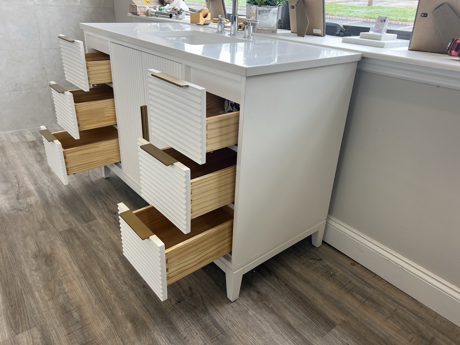 floor model sale! 49” Fluted White Bathroom Vanity With Quartz Top & Backsplash