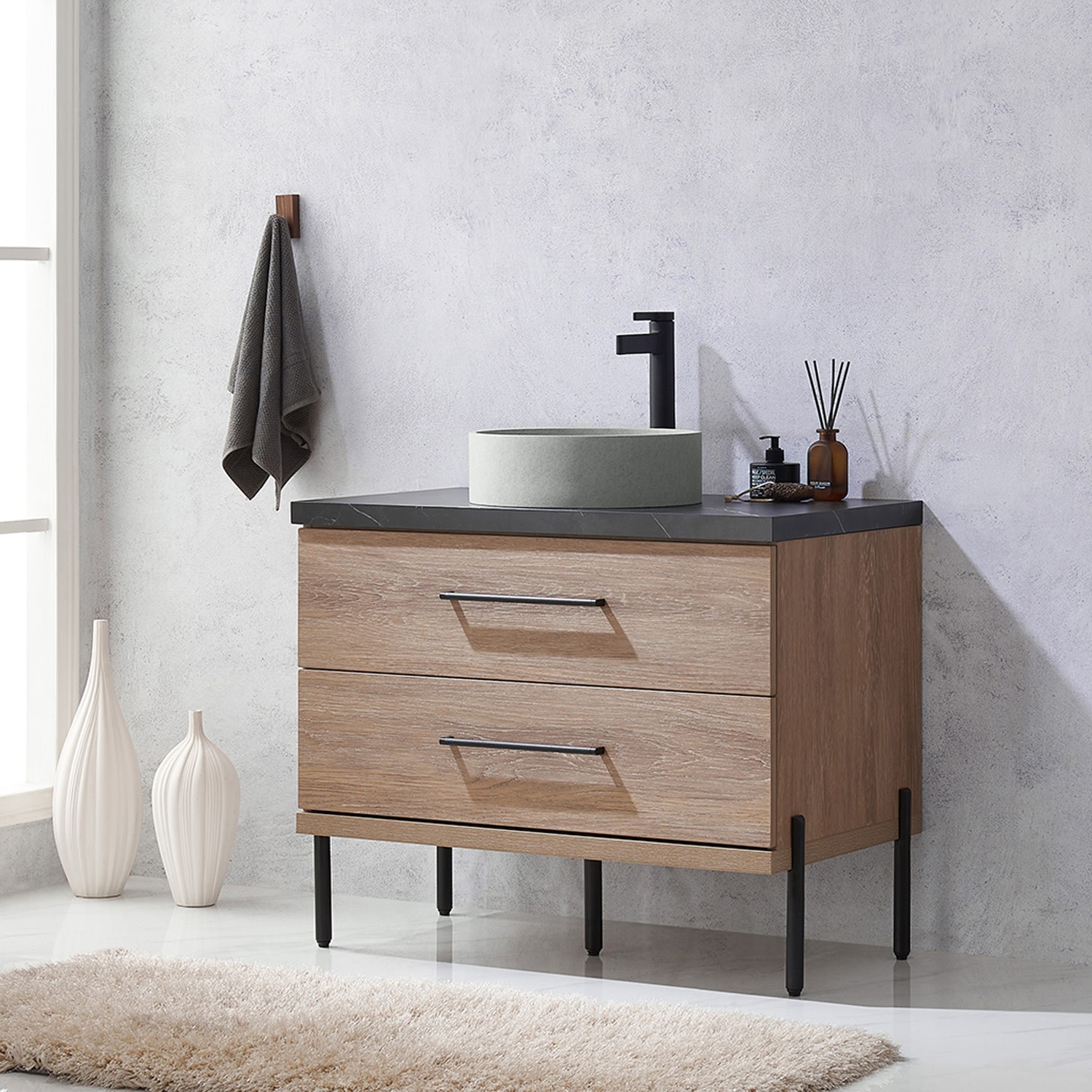 Miseno MV-NM-705136C Trento 36″ – North American Oak / Black