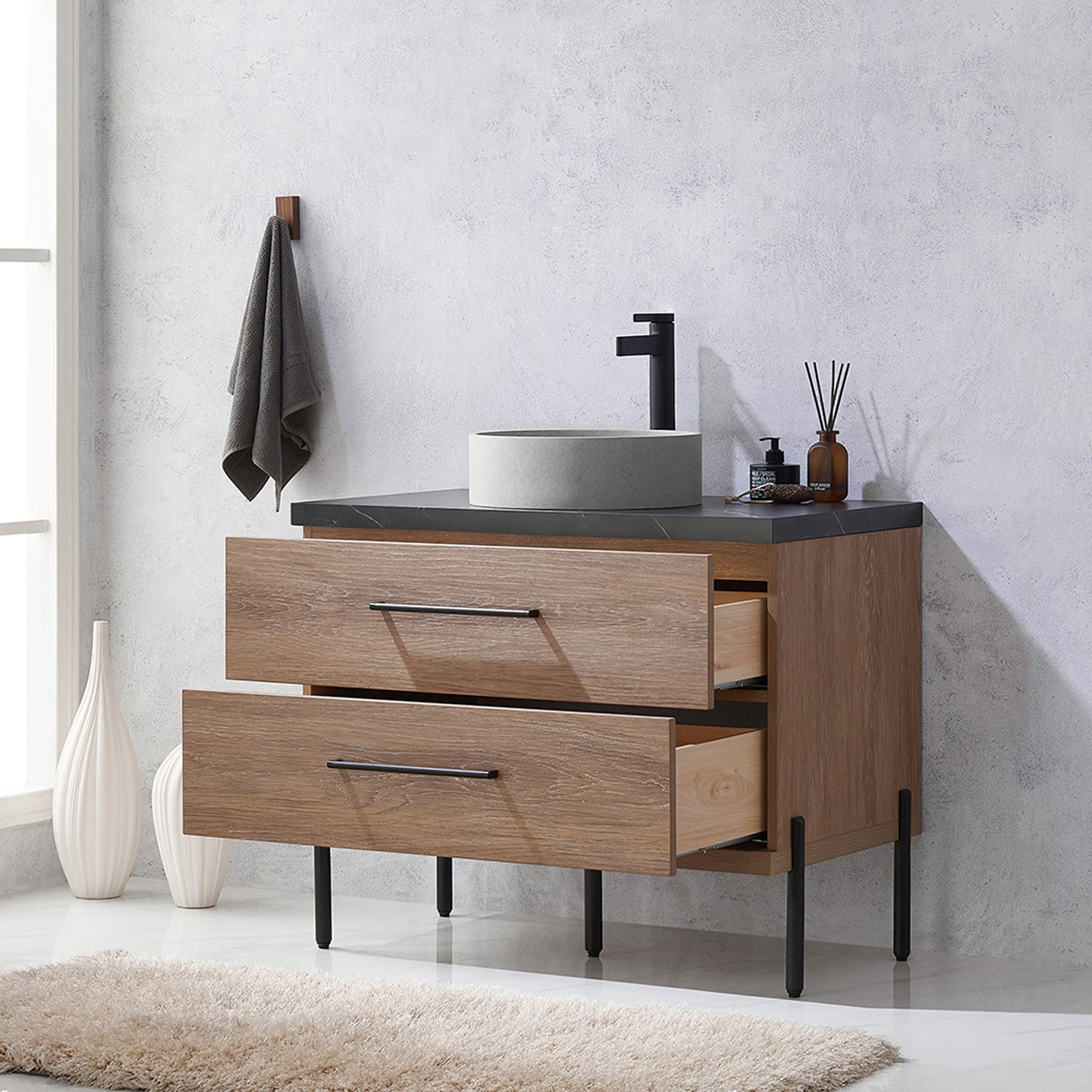 Miseno MV-NM-705136C Trento 36″ – North American Oak / Black