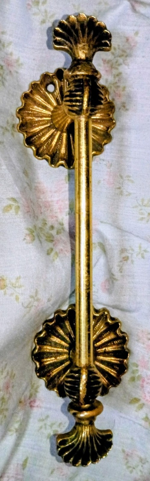 antique brass bathroom faucet and accessories