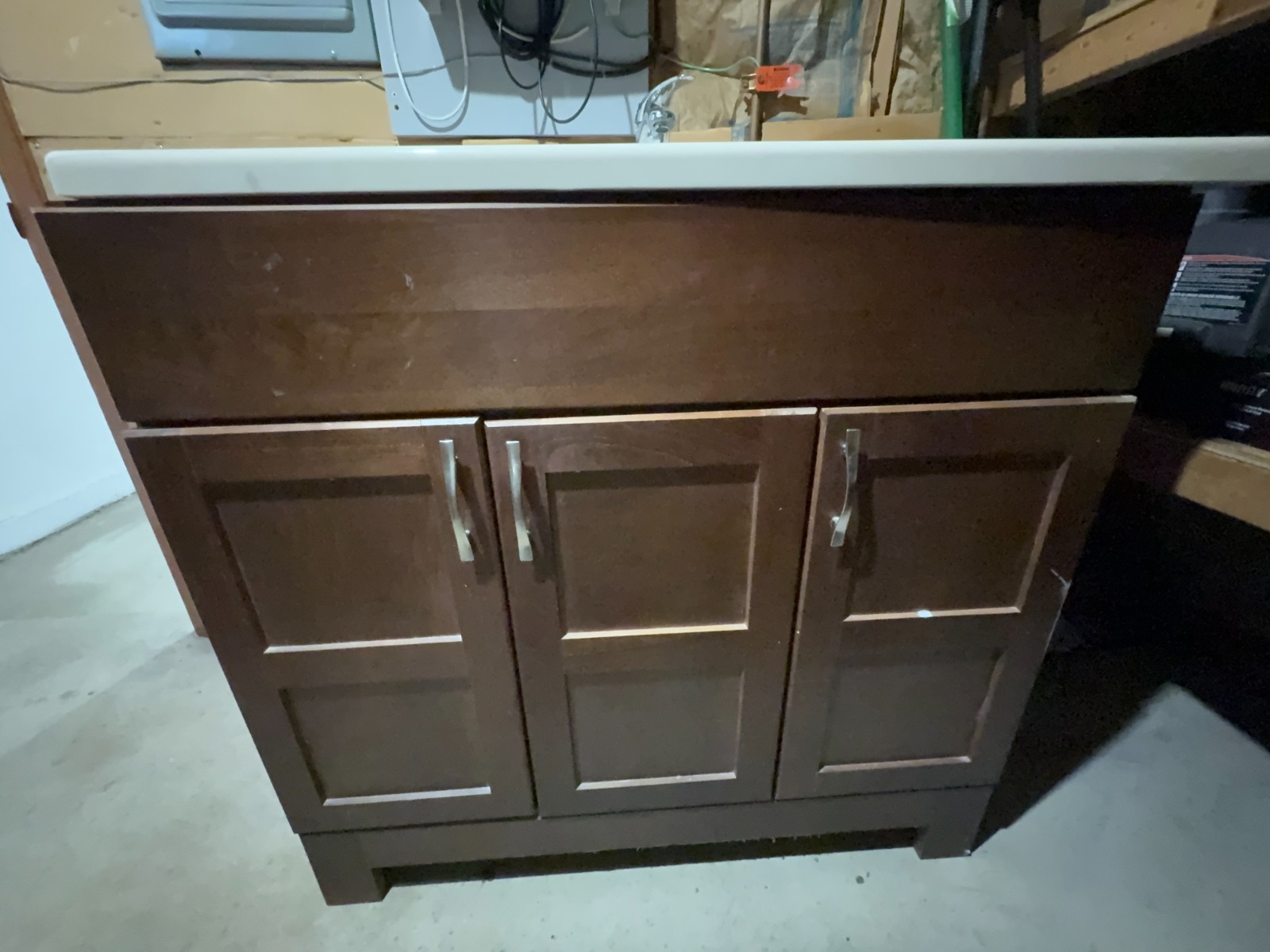 37″ Brown Bathroom vanity – 3 doors – Faucet included – Beige top