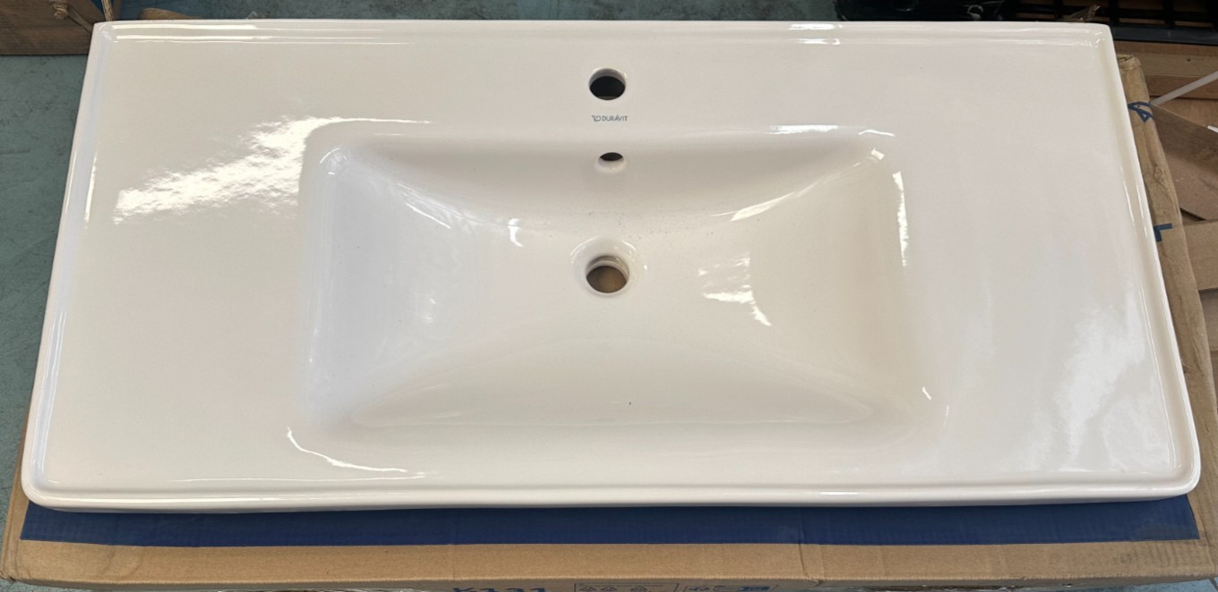Duravit 2367100000 – D-Neo Cabinet Mounted 1-Hole Sink with Deck – White
