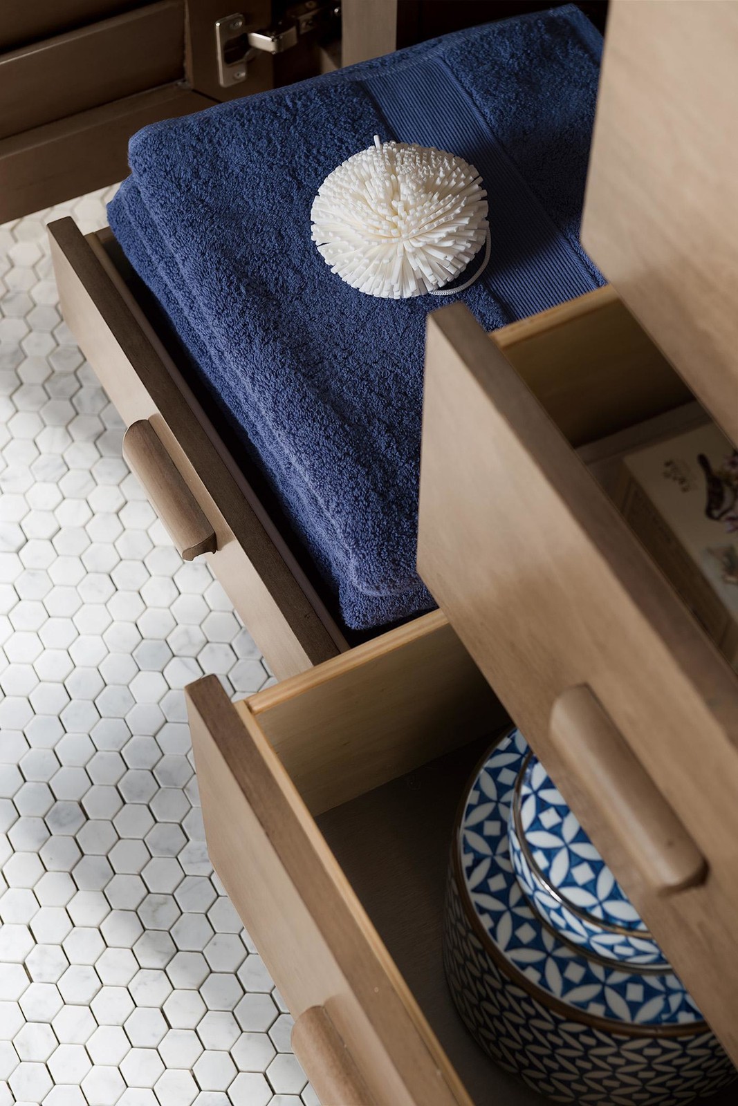 James Martin Vanities 620-V60S-3PHT Portland 60″ – Wood