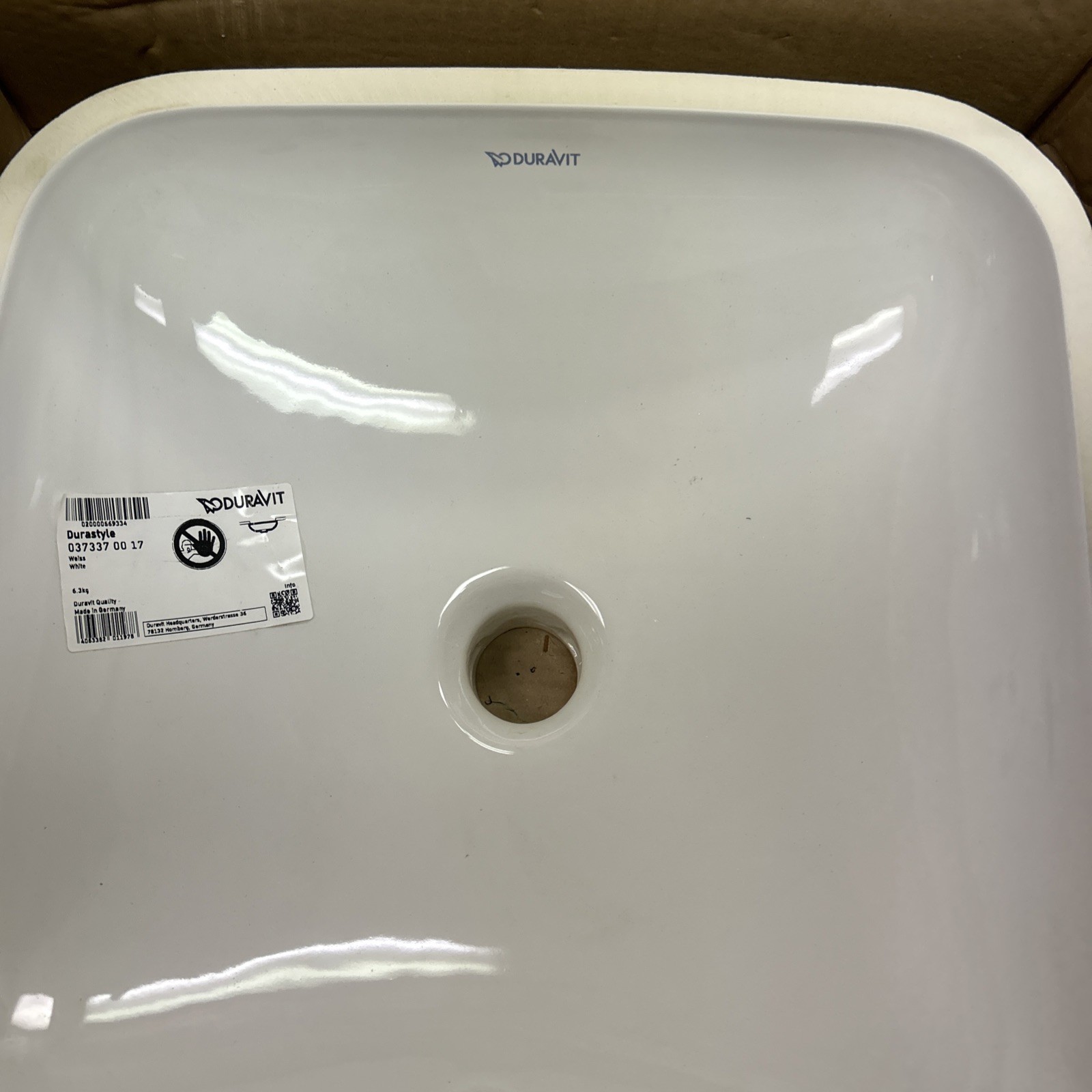 Duravit DuraStyle 15-3/4″ Square Ceramic Undermount Bathroom Sink with Overflow