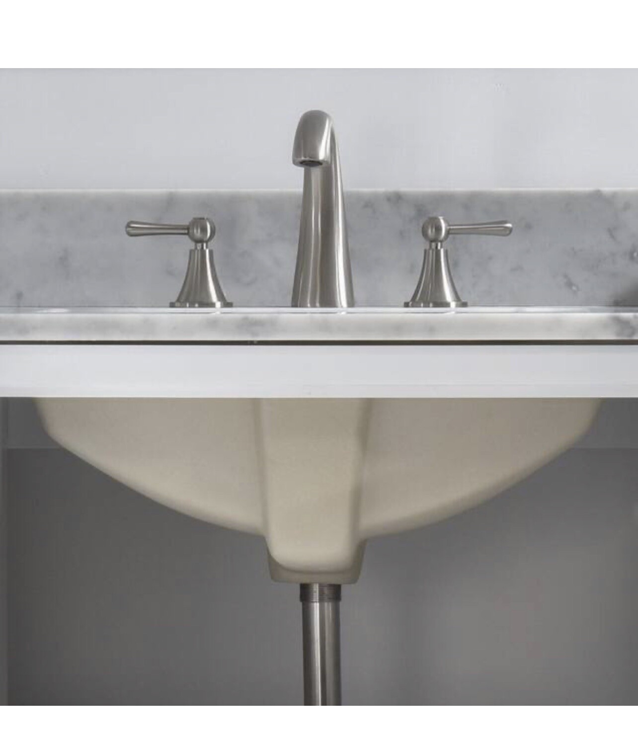WOODBRIDGE Maldon 37 in. W x 22 in. D Single Basin Carrara Marble Vanity Top