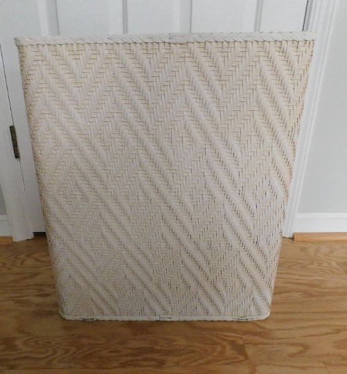 Wicker Vanity Cabinet,Bath DecorWall or Counter Mount,Great Vintage Condition
