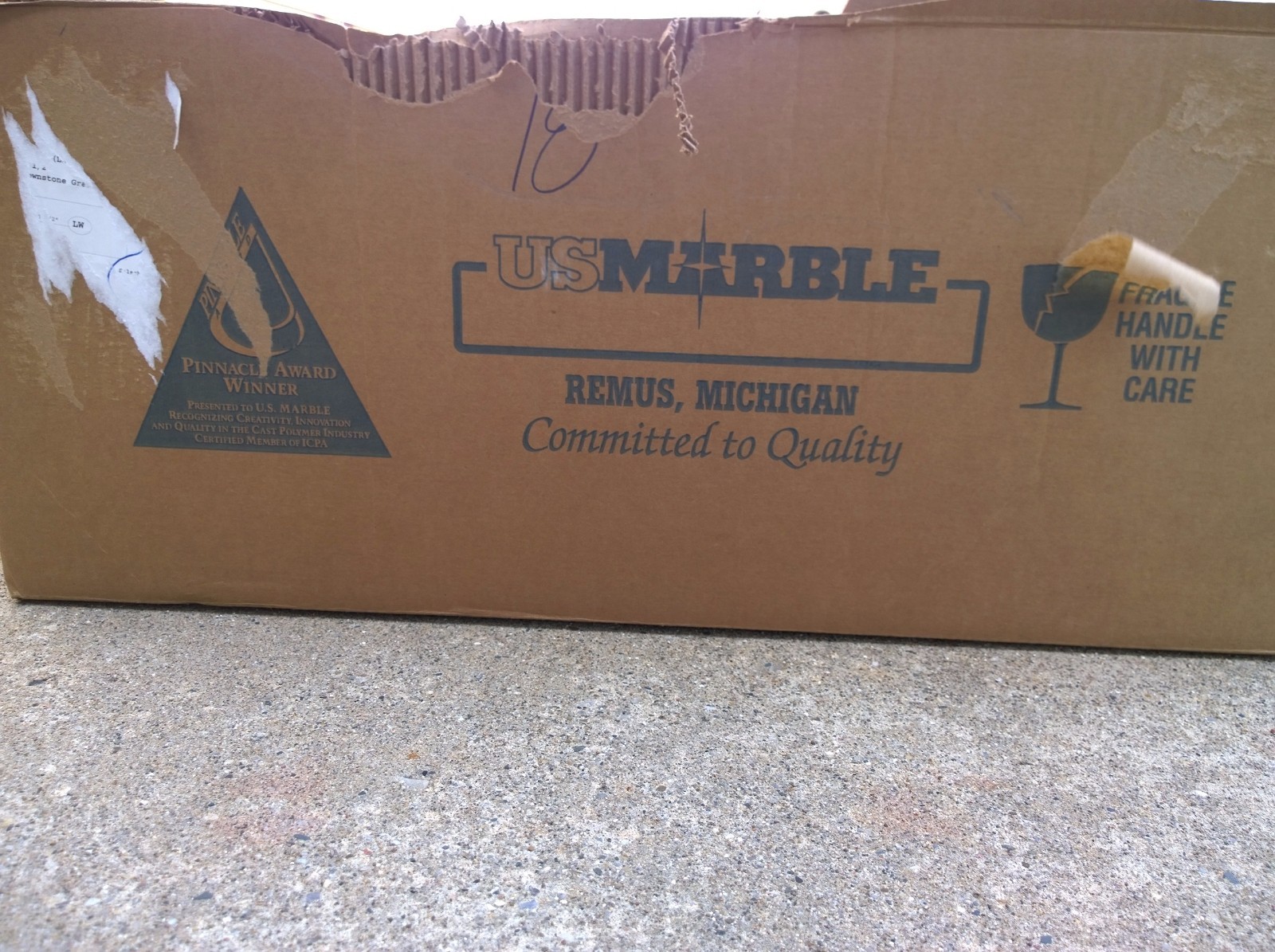 NIB Nice Premium Bathroom Vanity CULTURED GRANITE TOP & CERAMIC SINK 28″x17″