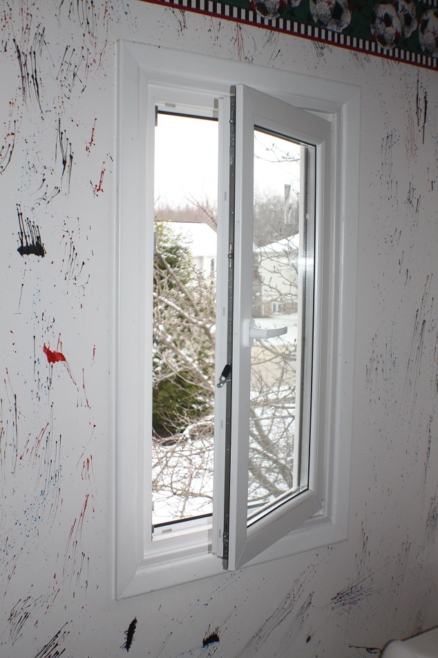 1- Tilt & Turn UPVC HIGH ENERGY EFFICIENCY CASEMENT WINDOW 29.5″x23.5″