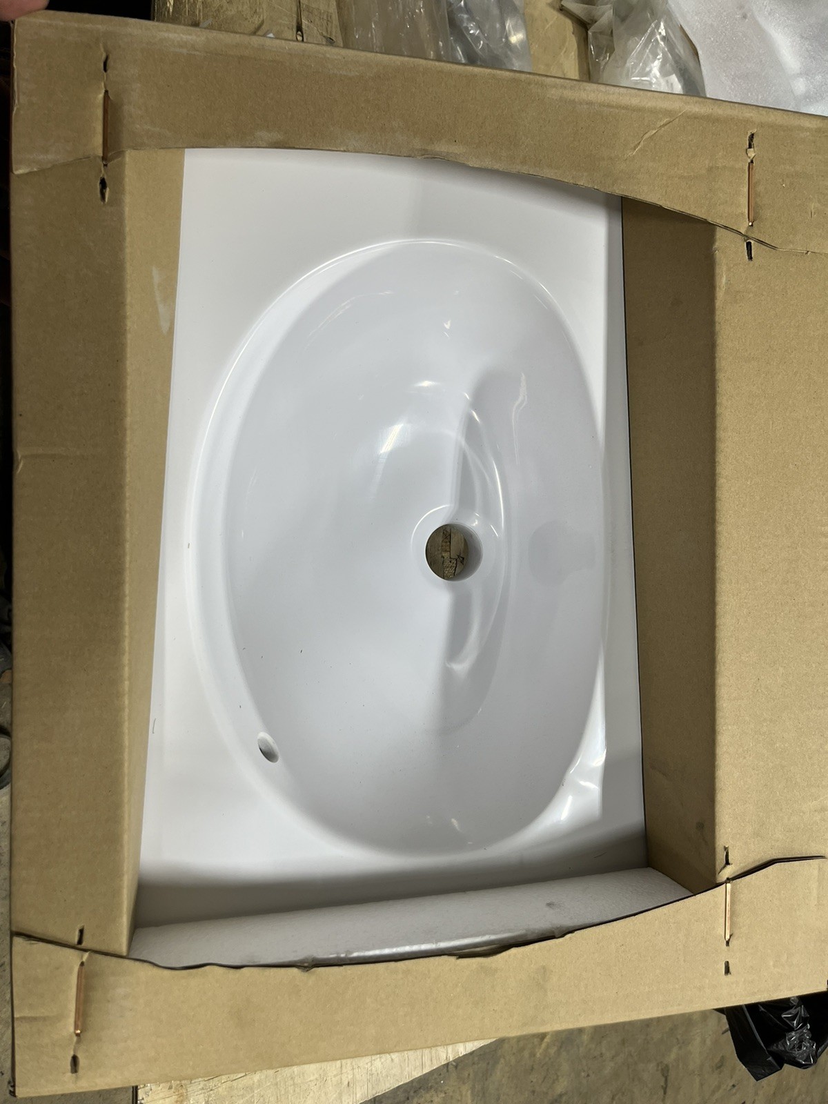 Design House® 19×17″ Cultured Marble Single Hole Vanity Top In White