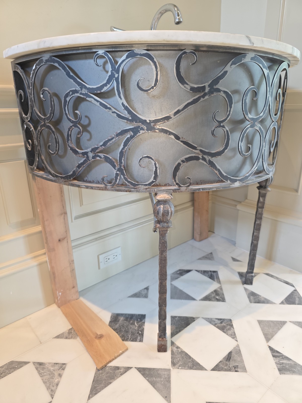 Wrought Iron Powder Room Bathroom Console Vanity With Marble Top
