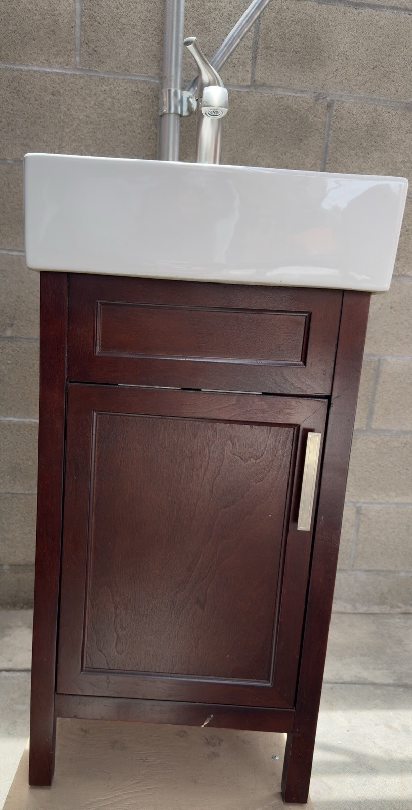 Brown Freestanding Single Sink Bathroom Vanity 24x18x32 Wood/Ceramic 1D/1Dr