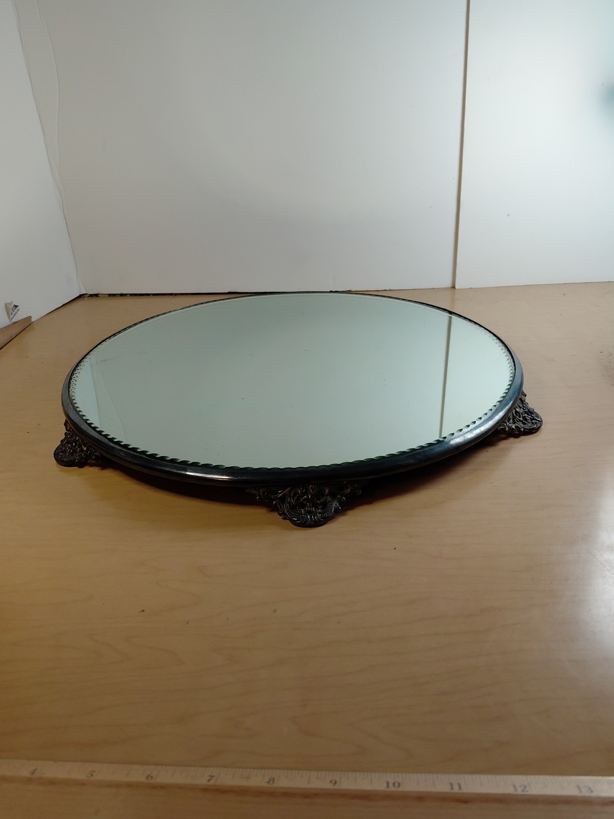 Late 19th Century Victorian Round Mirrored Vanity Plateau – 15.5″ Mirror