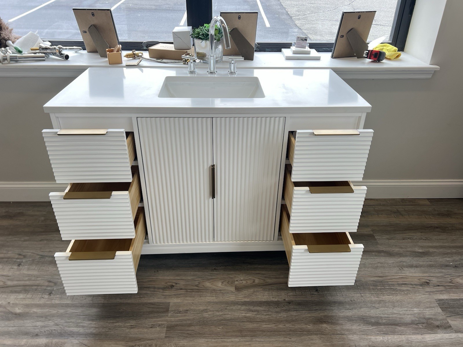 floor model sale! 49” Fluted White Bathroom Vanity With Quartz Top & Backsplash