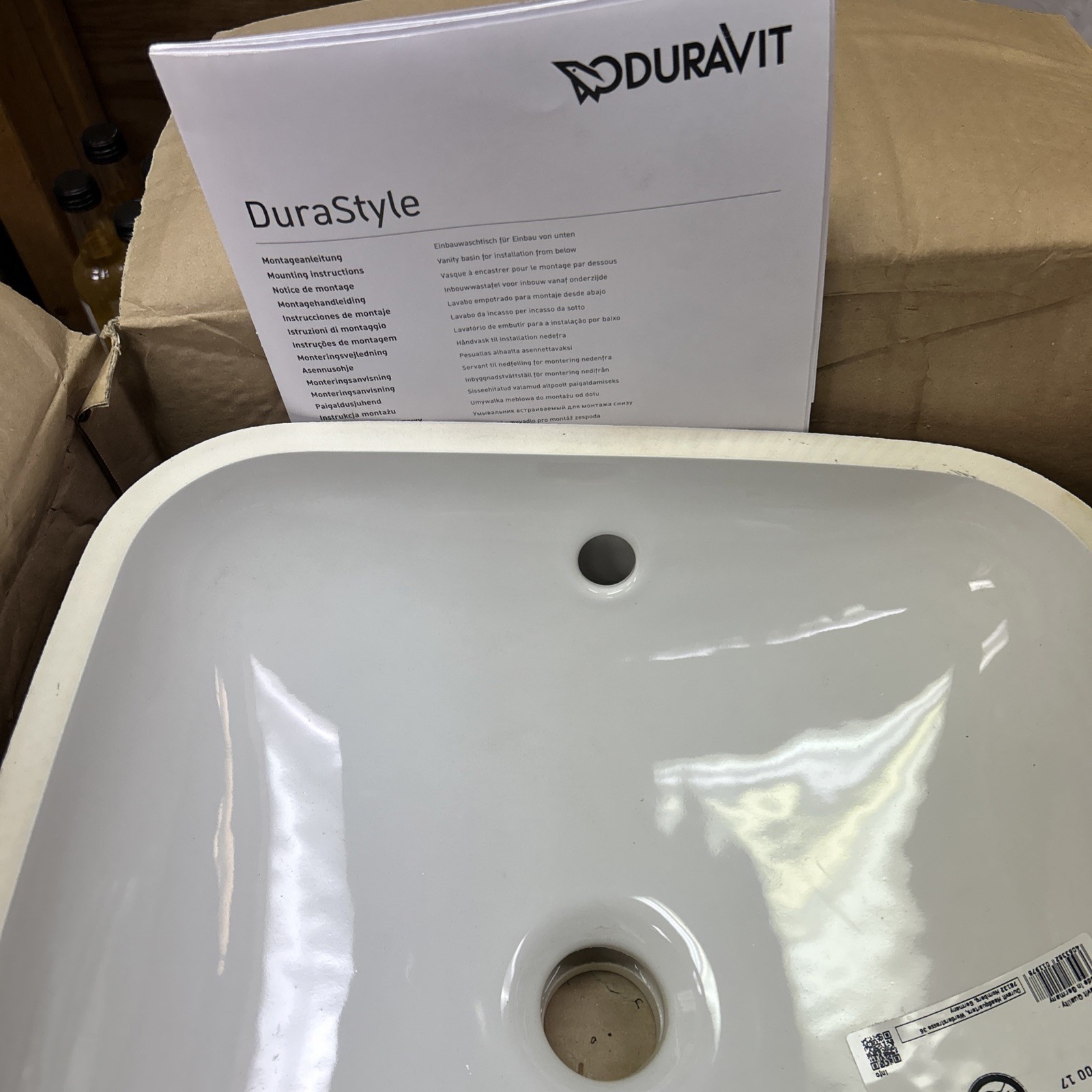 Duravit DuraStyle 15-3/4″ Square Ceramic Undermount Bathroom Sink with Overflow