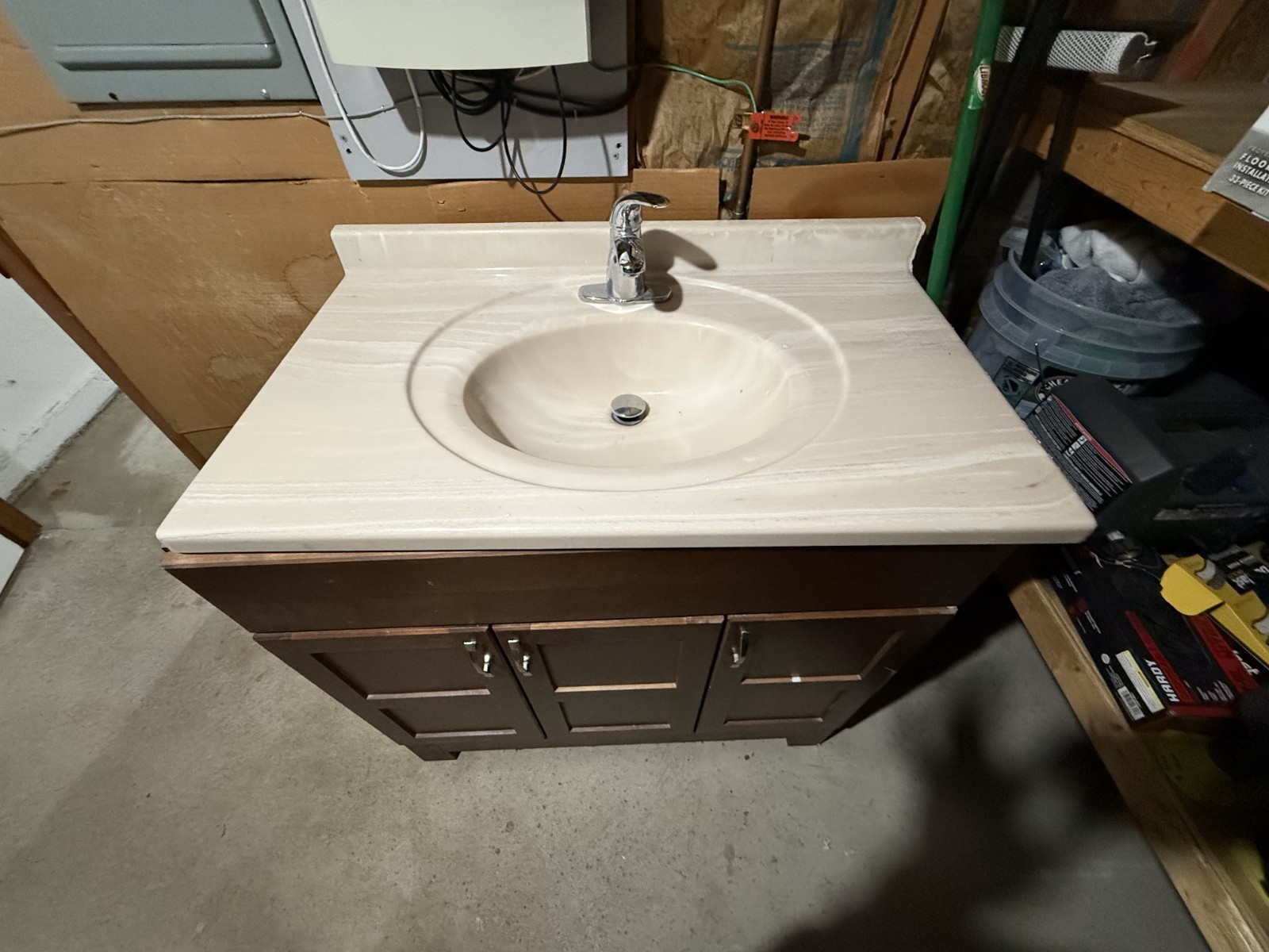 37″ Brown Bathroom vanity – 3 doors – Faucet included – Beige top