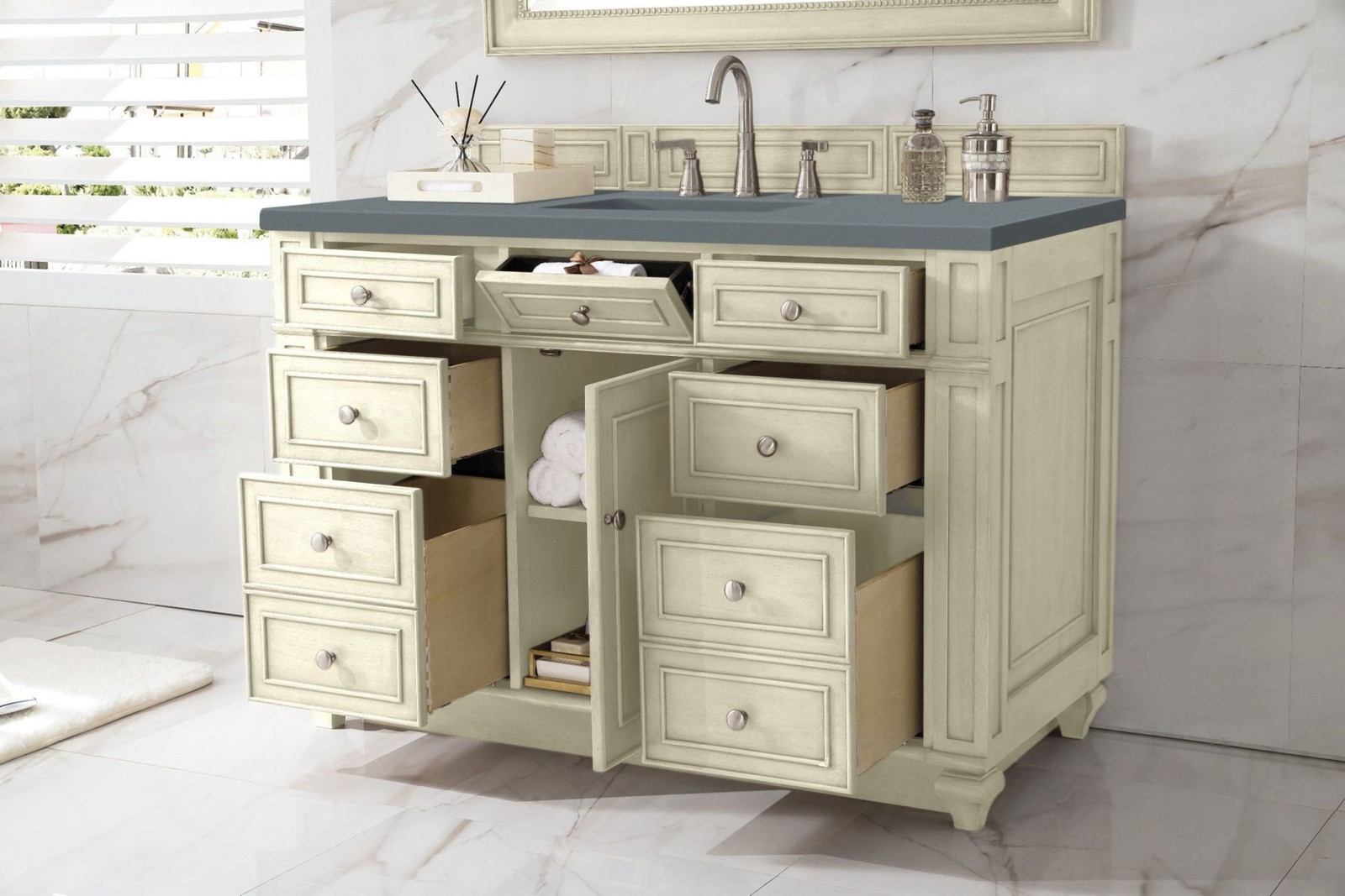 James Martin Vanities 157-V48-3CBL Bristol 48″ – Brown