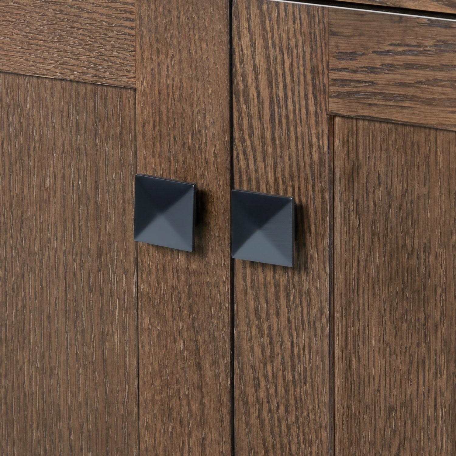 Ariel A037SRWQRVO Cambridge 37″ – Brown Oak / Pure White Quartz / Satin Brass