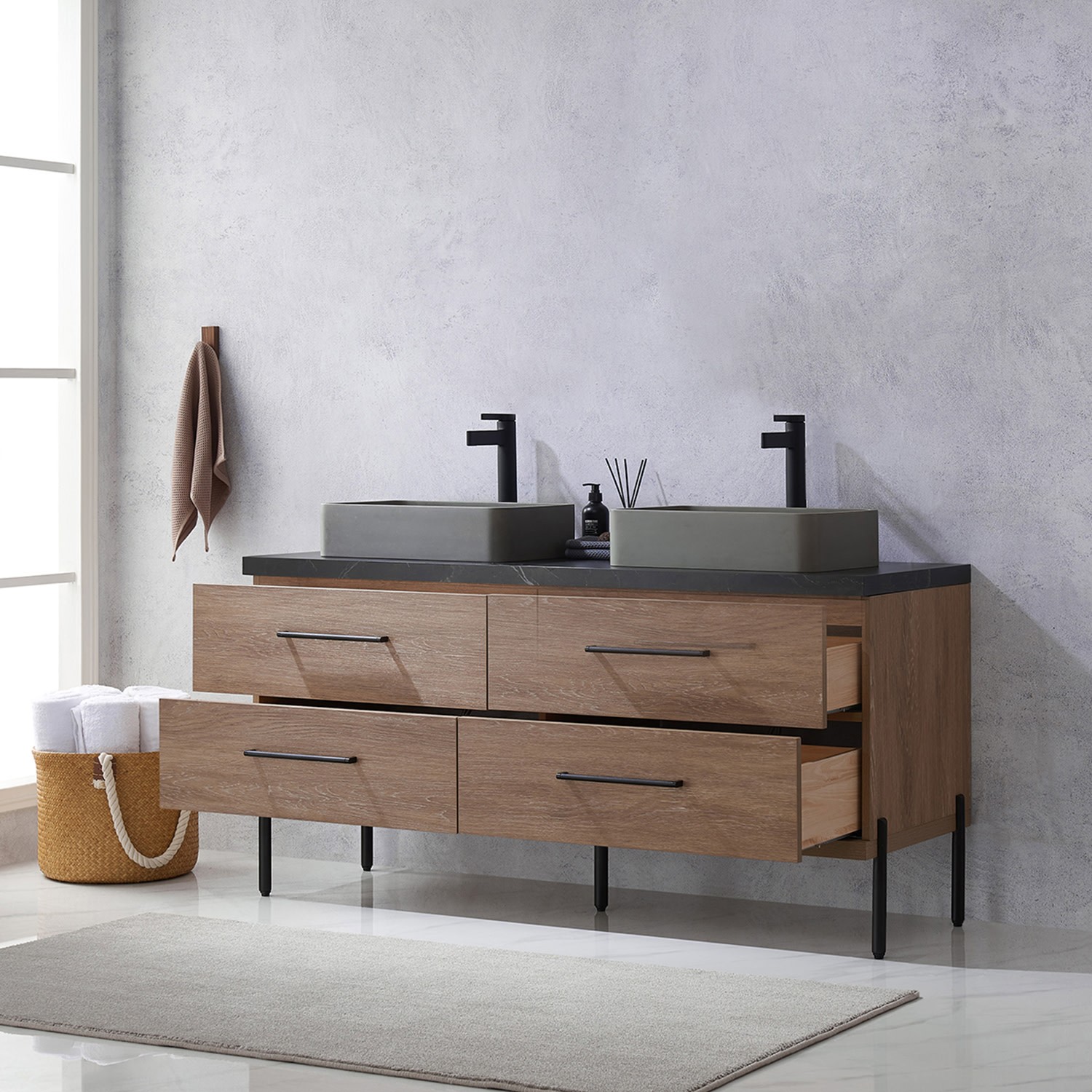 Miseno MV-NM-705160S Trento 60″ – North American Oak / Black