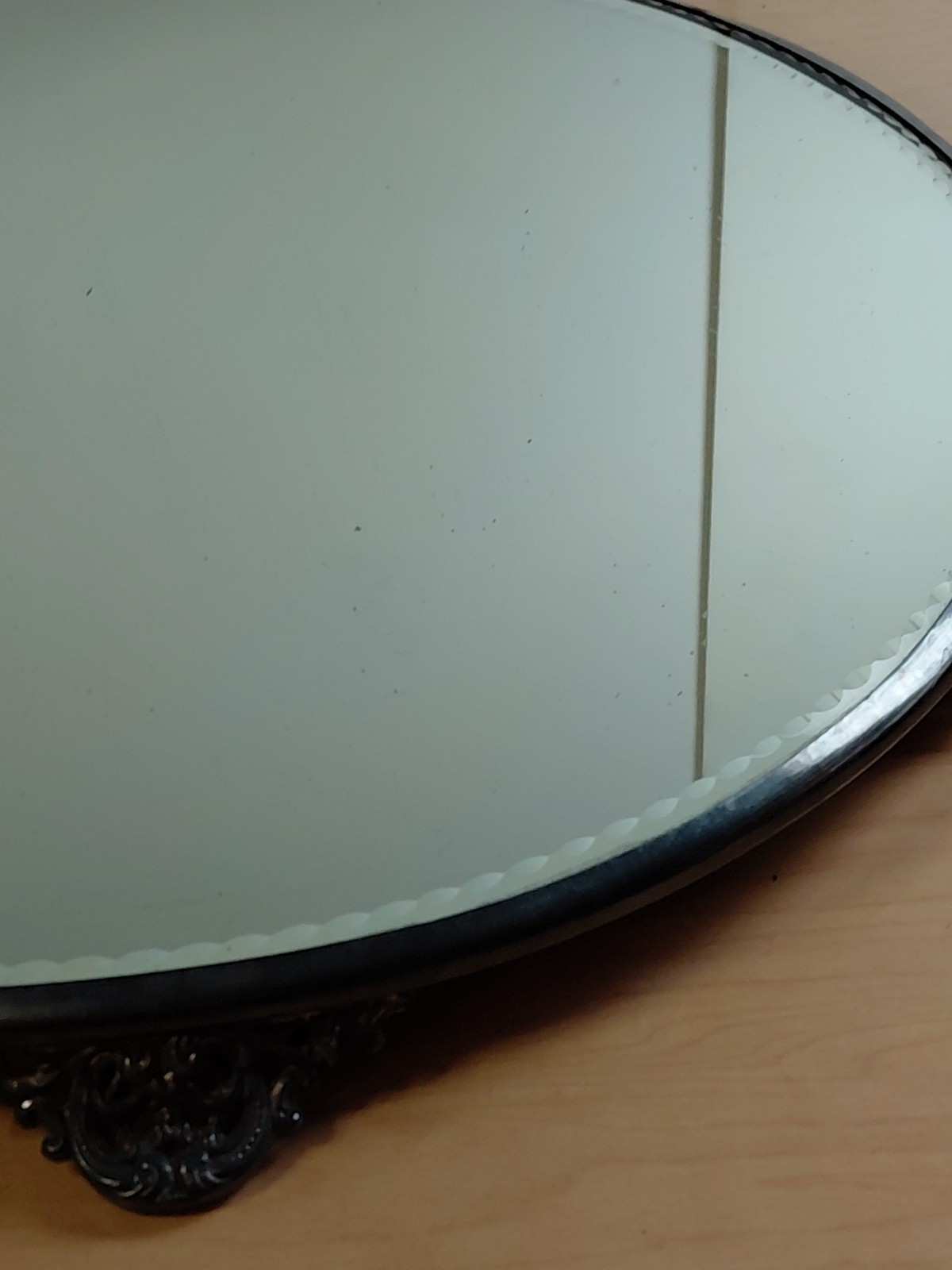 Late 19th Century Victorian Round Mirrored Vanity Plateau – 15.5″ Mirror
