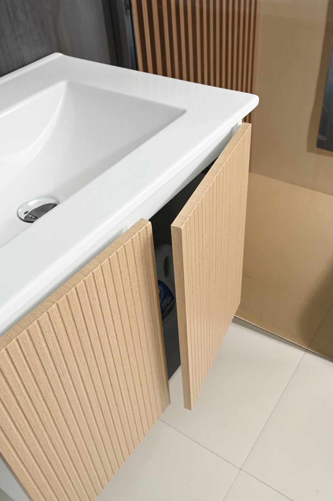 Goodyo 24 in Bathroom Vanity with Sink, Floating Wall-mount Cabinet with 2 Doors