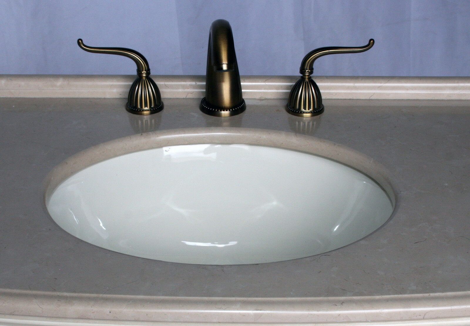 32-Inch Antique Style Single Sink Bathroom Vanity Model 1905-32 261BE