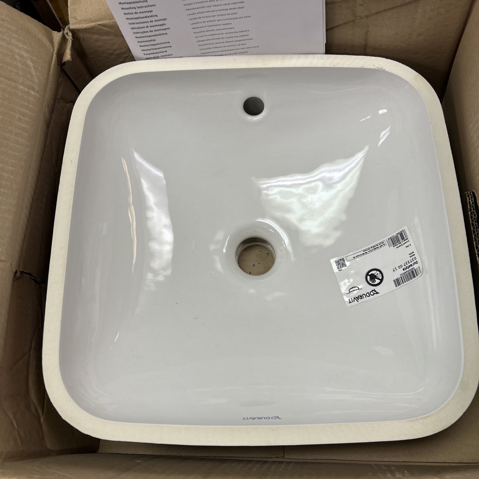 Duravit DuraStyle 15-3/4″ Square Ceramic Undermount Bathroom Sink with Overflow