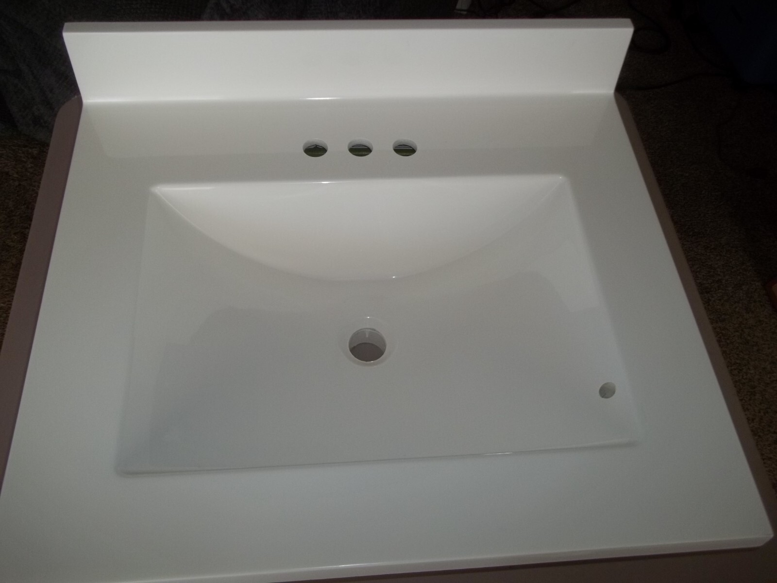 Cotton White 25″x22″ Cultured Marble Vanity Top With Backsplash