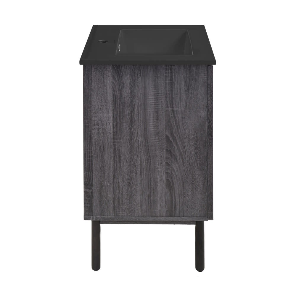 Swiss Madison SM-BV661 Classe 18″ – Black