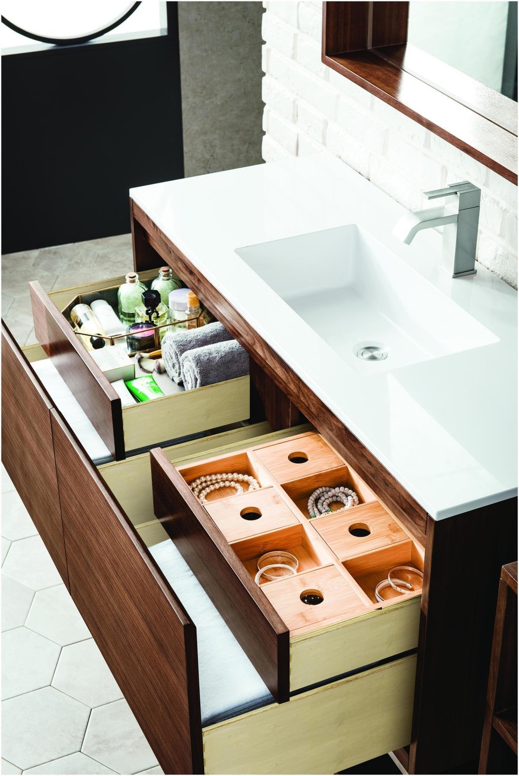 James Martin Vanities 805-V47.3-GW Mantova 48″ Wall Mounted Single Basin Poplar