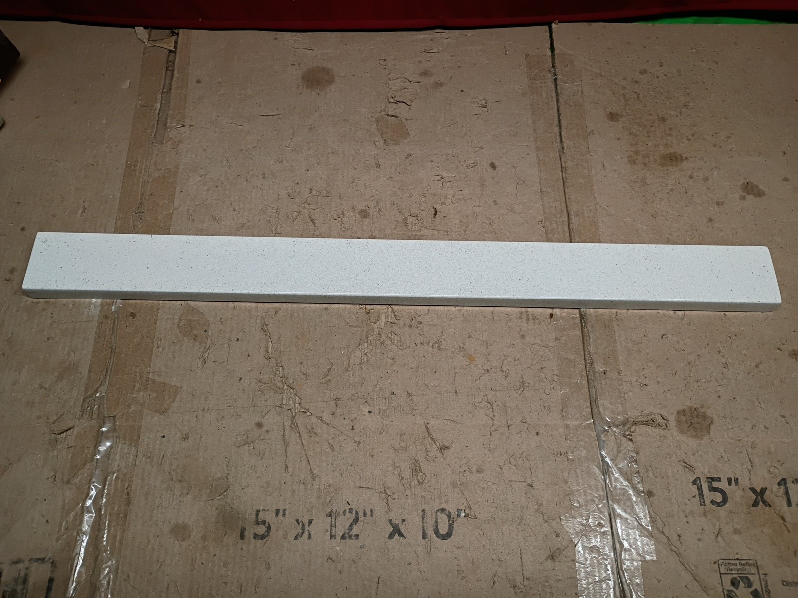 Glacier bay BSCP25-WH 25″ Cultured Marble Vanity Backsplash in Colorpoint White