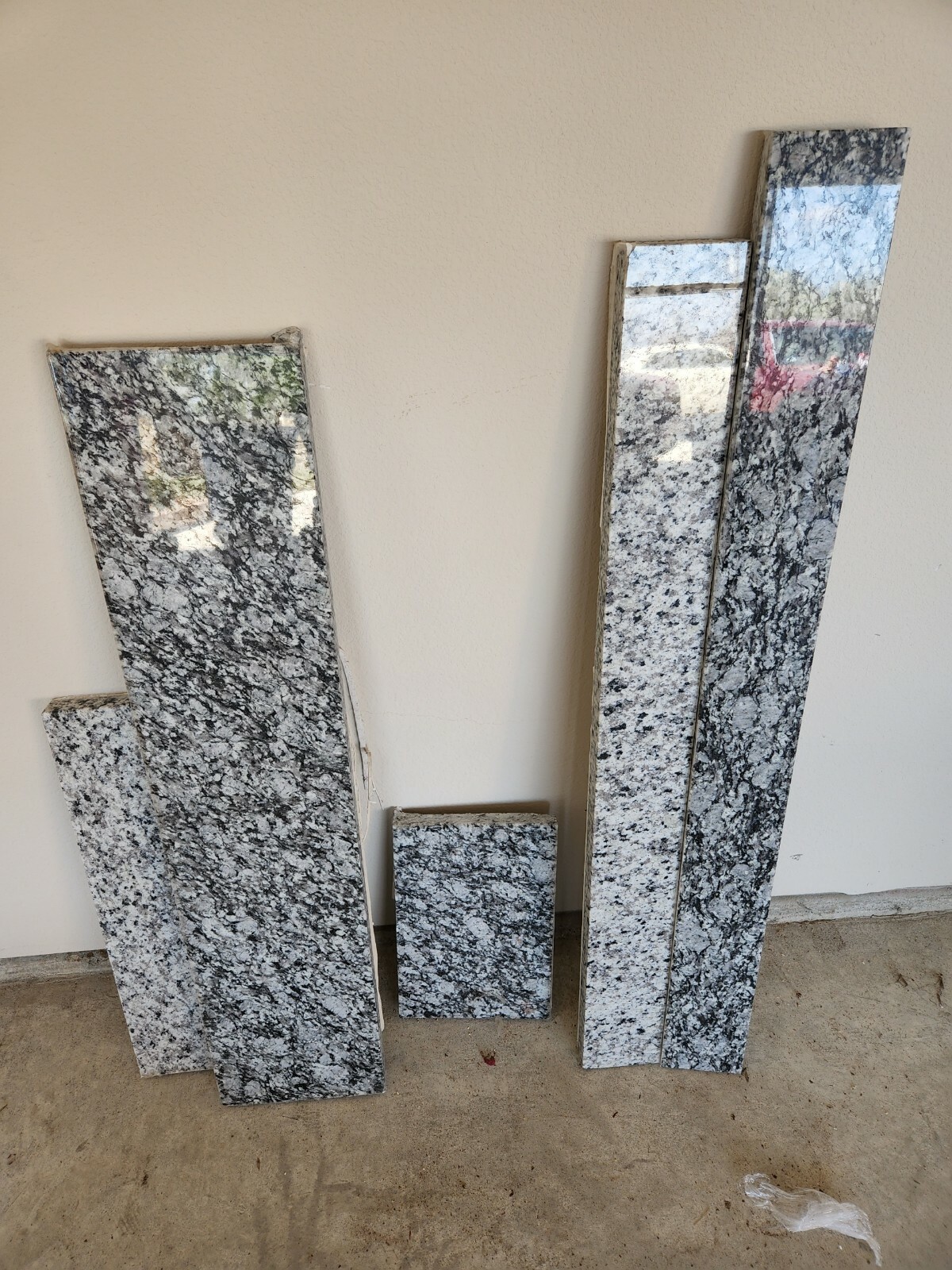 3 black/white Granite Top with Under Mount White Oval Sinks and miscellaneous 